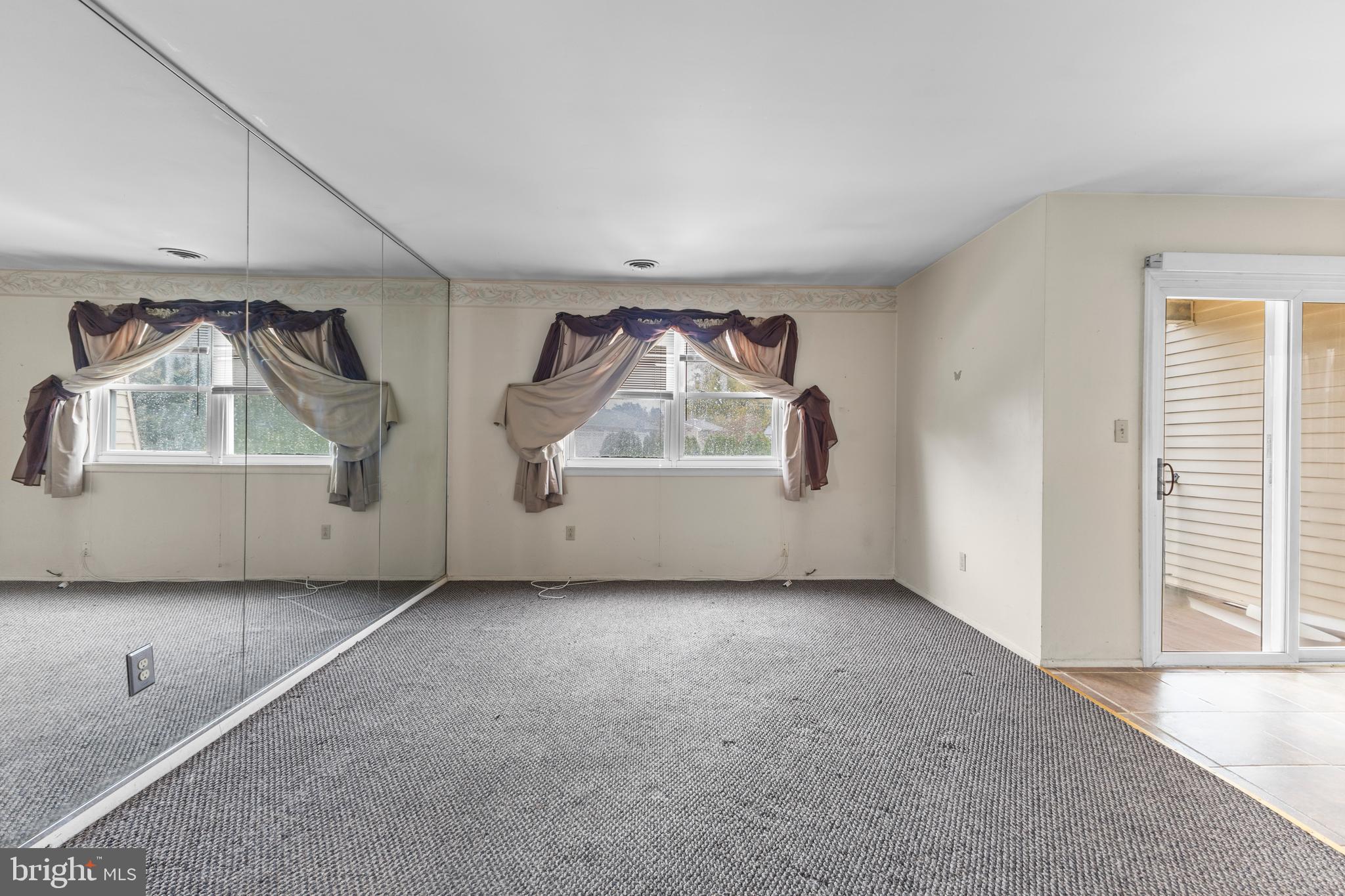 24 FLORENCE TOLLGATE PLACE 6