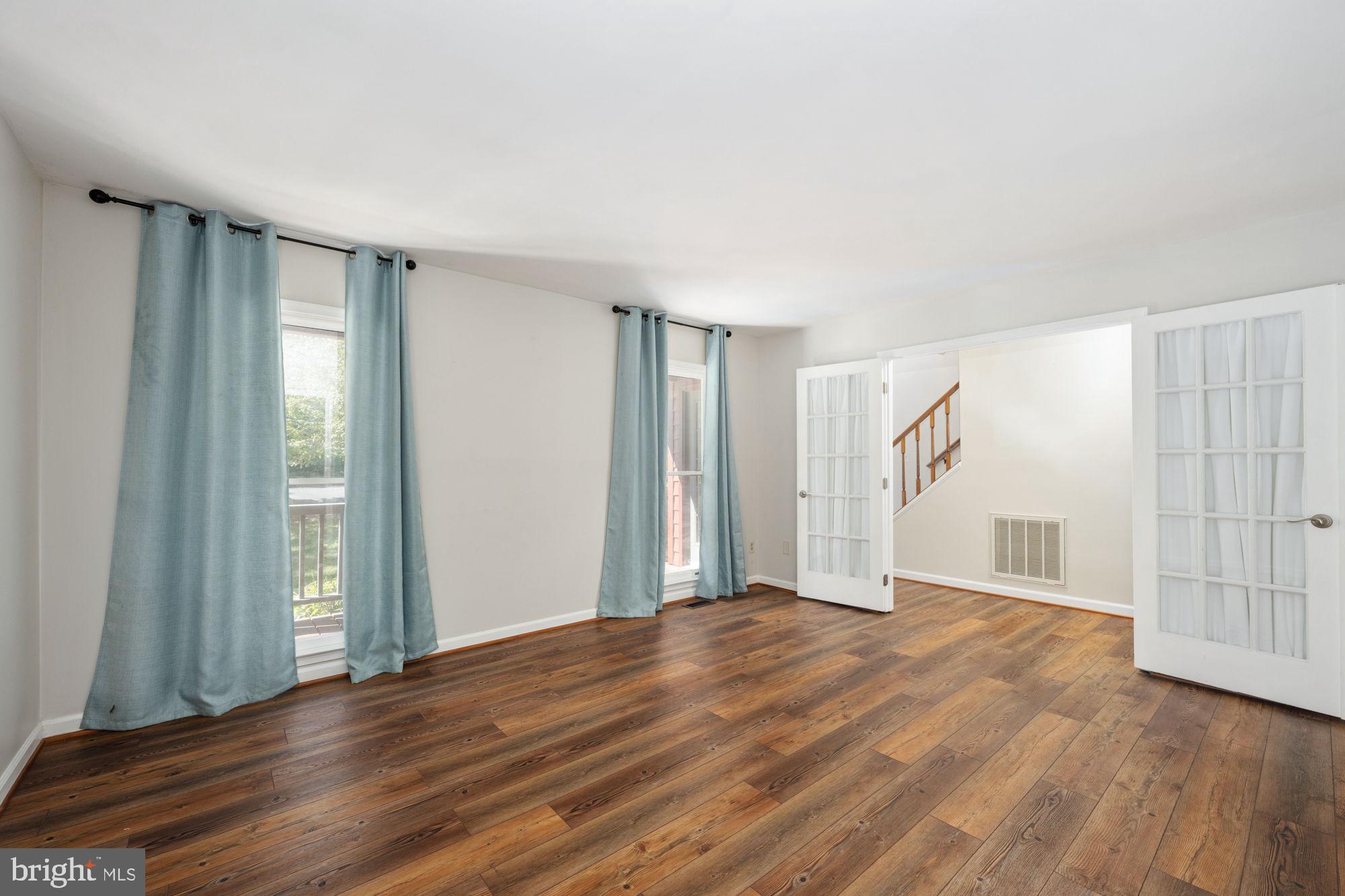 CAMELOT - Residential