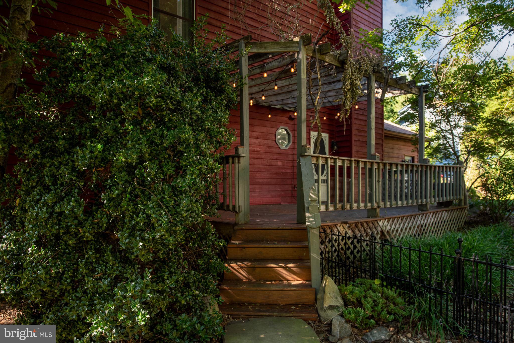 CAMELOT - Residential