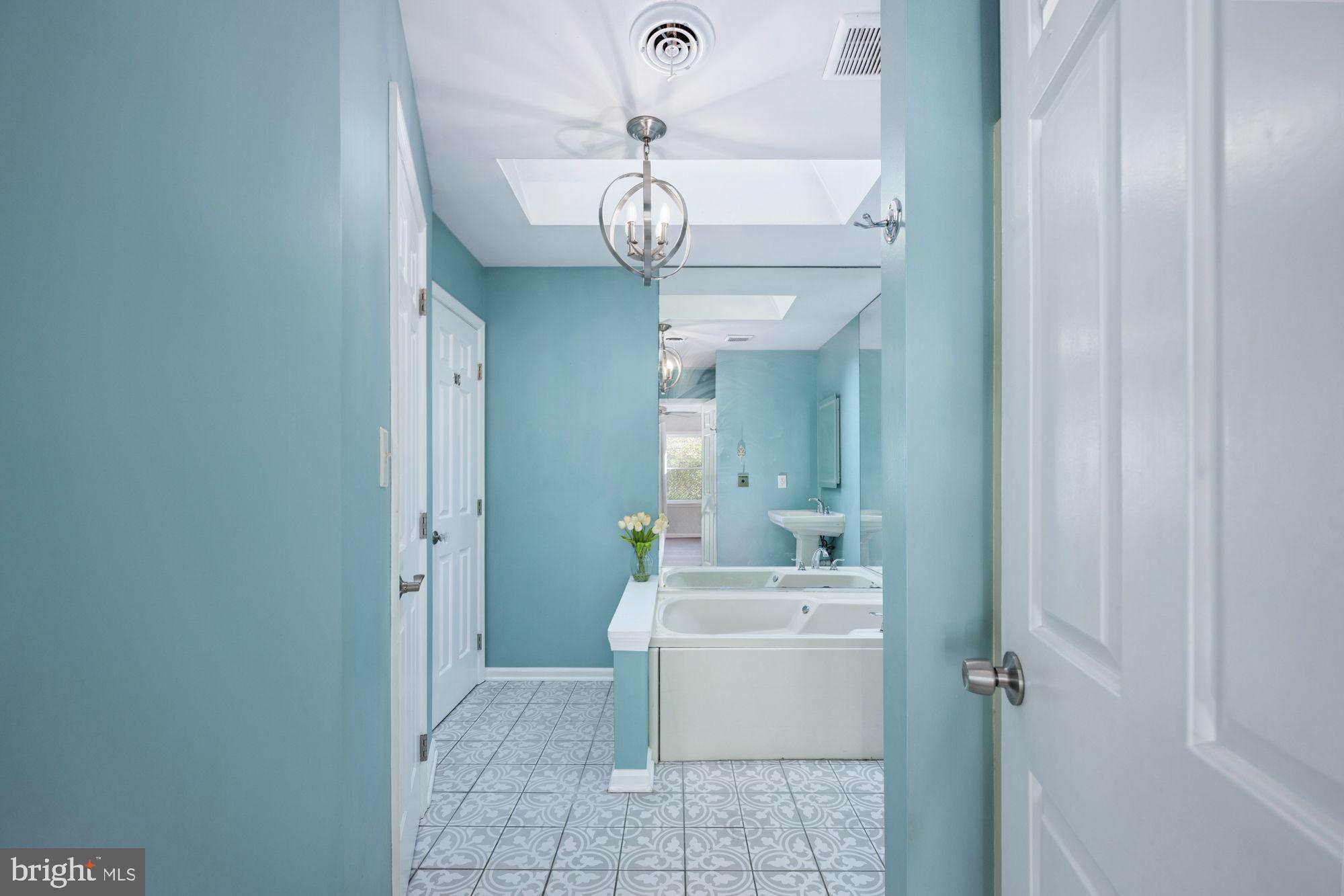 CAMELOT - Residential