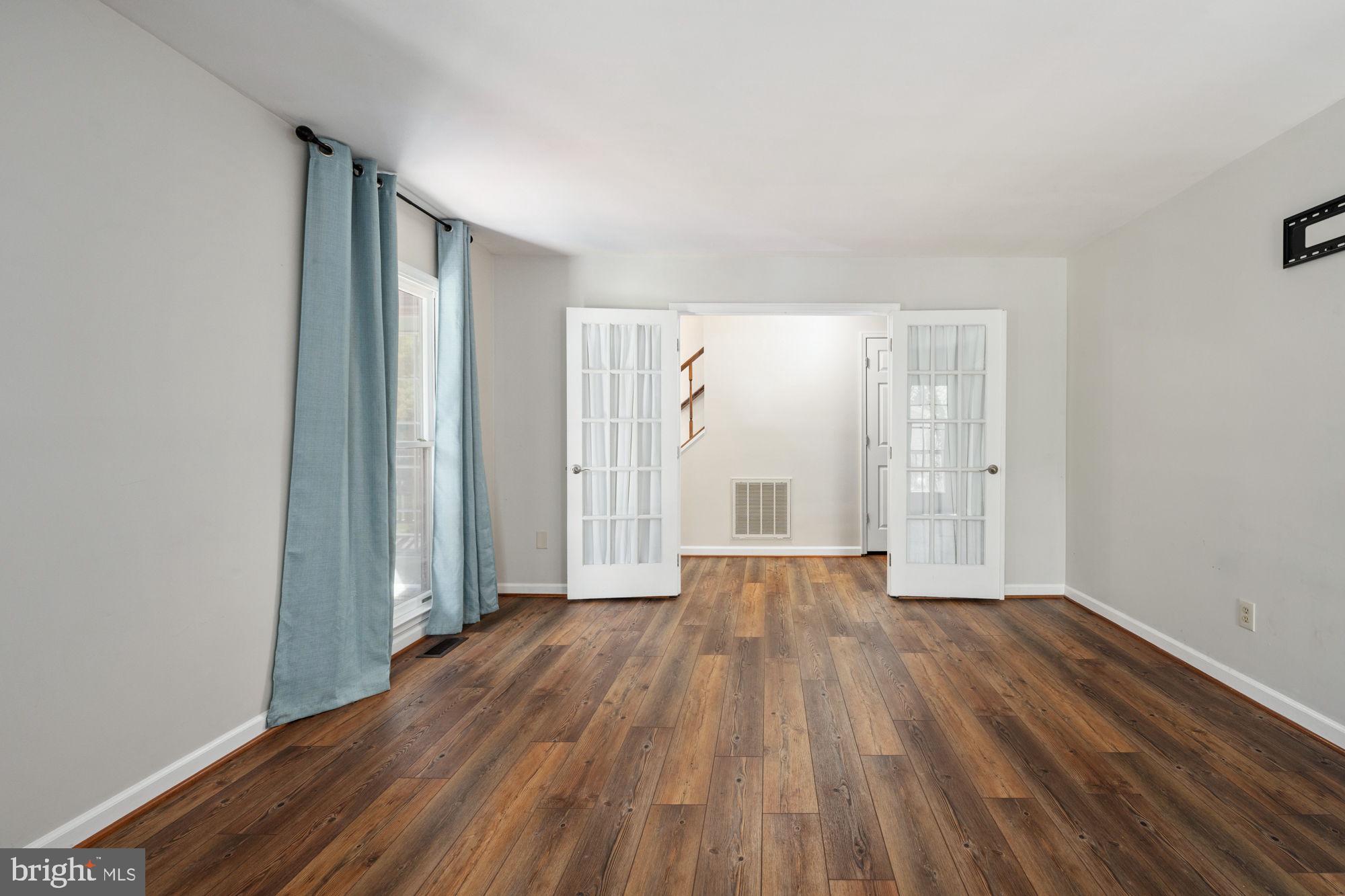 CAMELOT - Residential