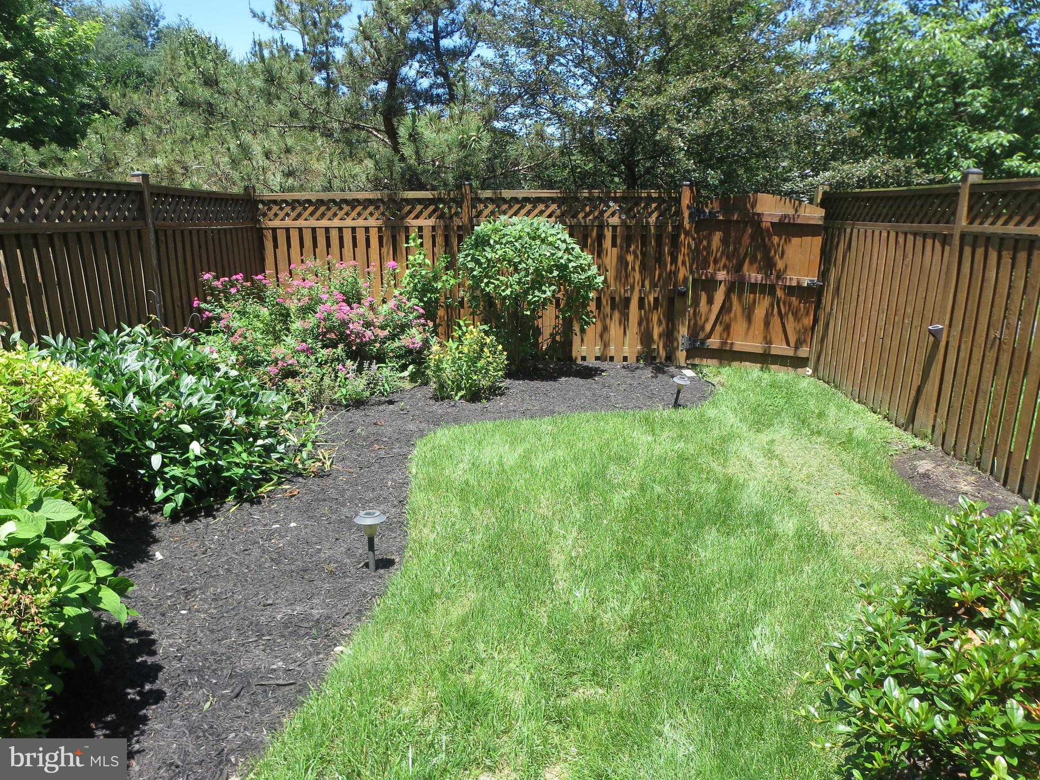 FARMINGTON VILLAGE - Residential