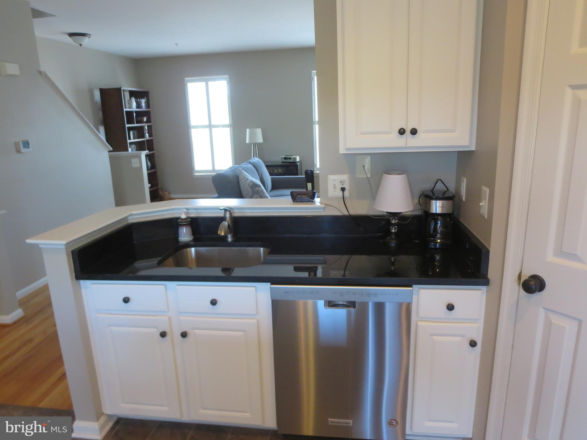 FARMINGTON VILLAGE - Residential