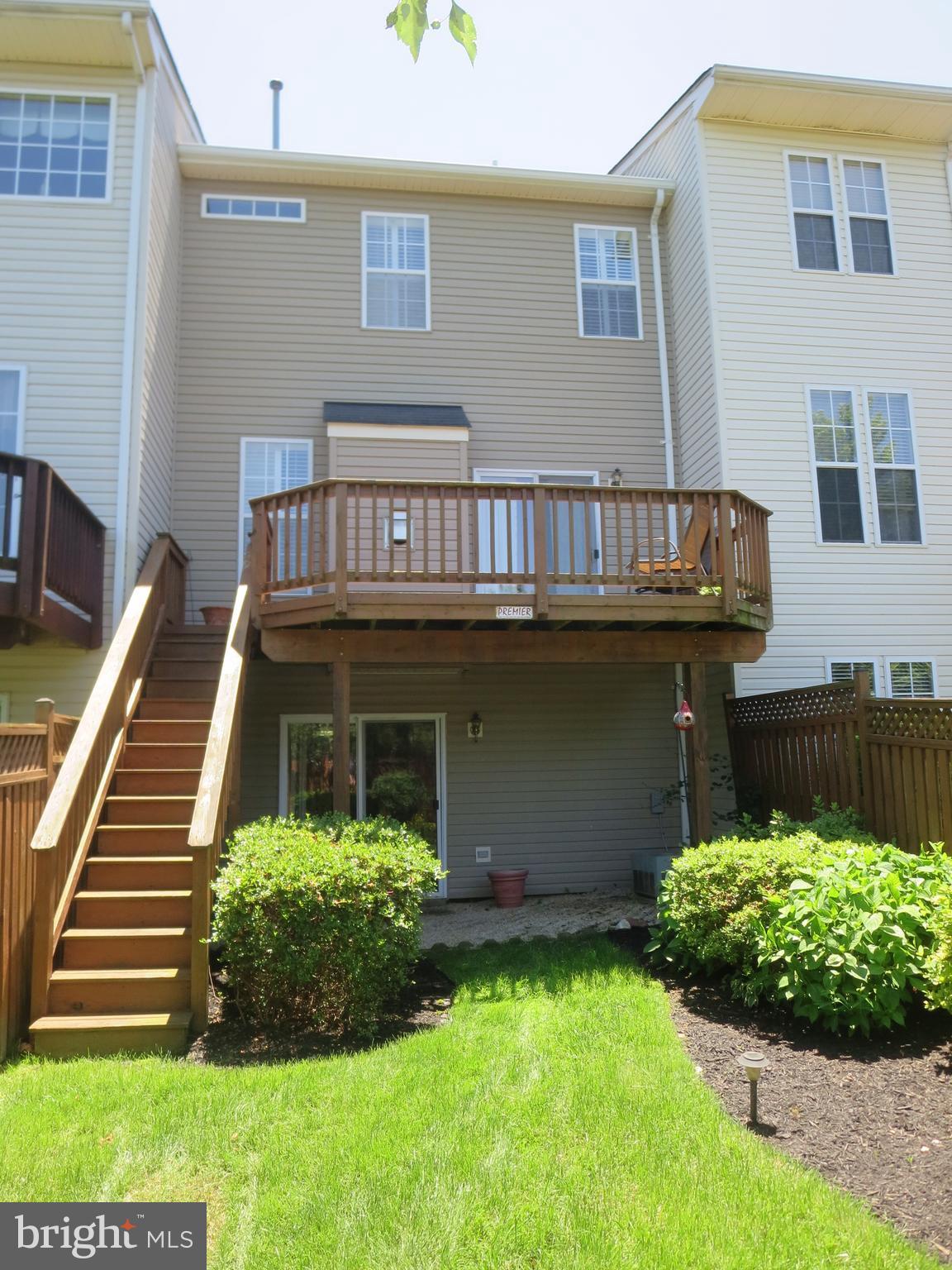 FARMINGTON VILLAGE - Residential