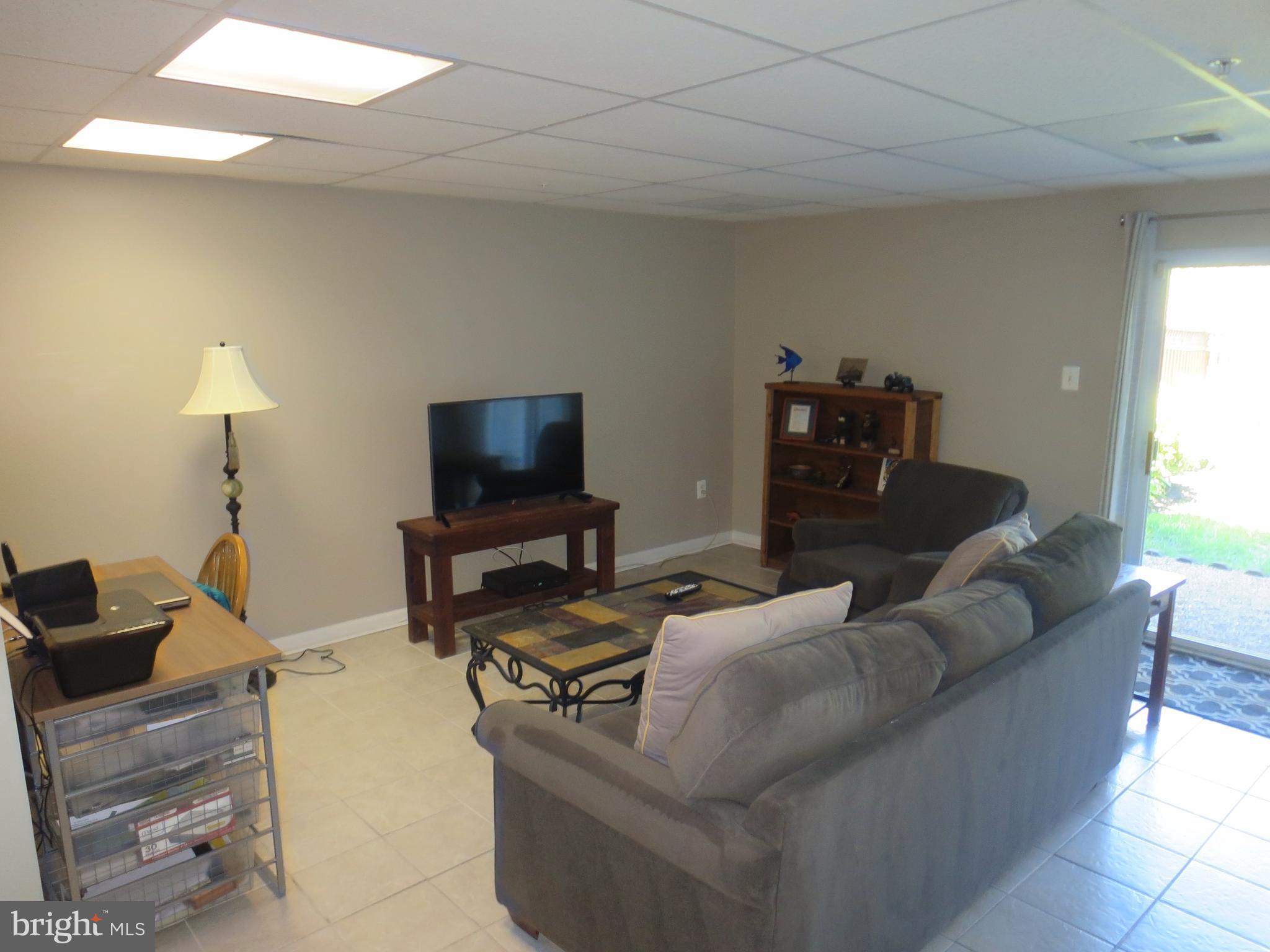 FARMINGTON VILLAGE - Residential