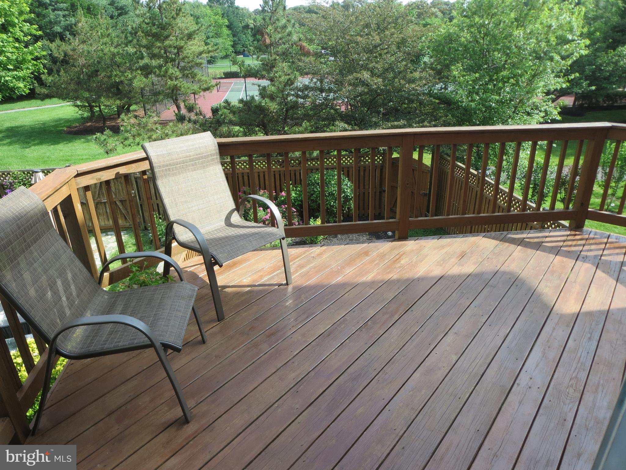 FARMINGTON VILLAGE - Residential