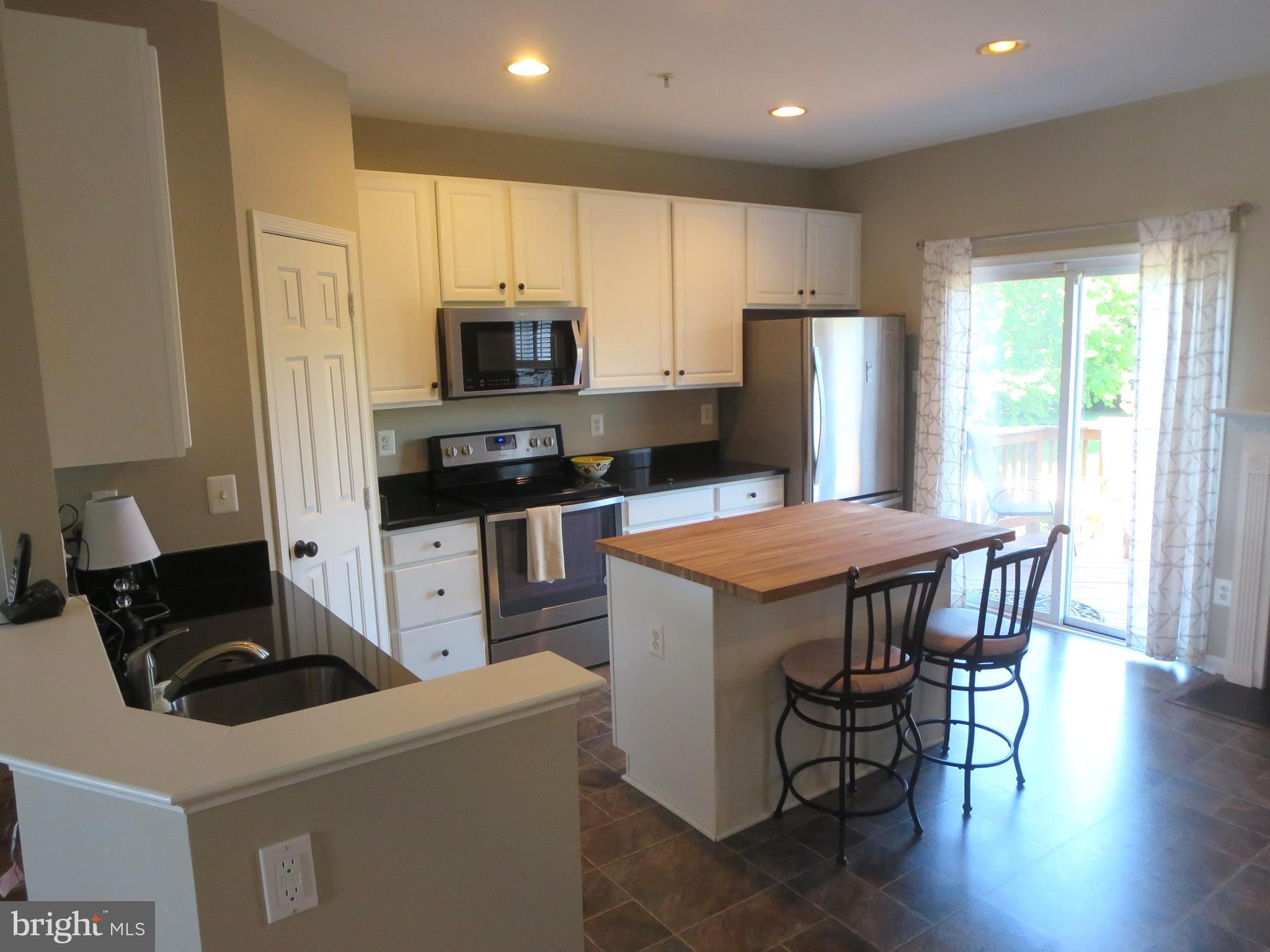 FARMINGTON VILLAGE - Residential