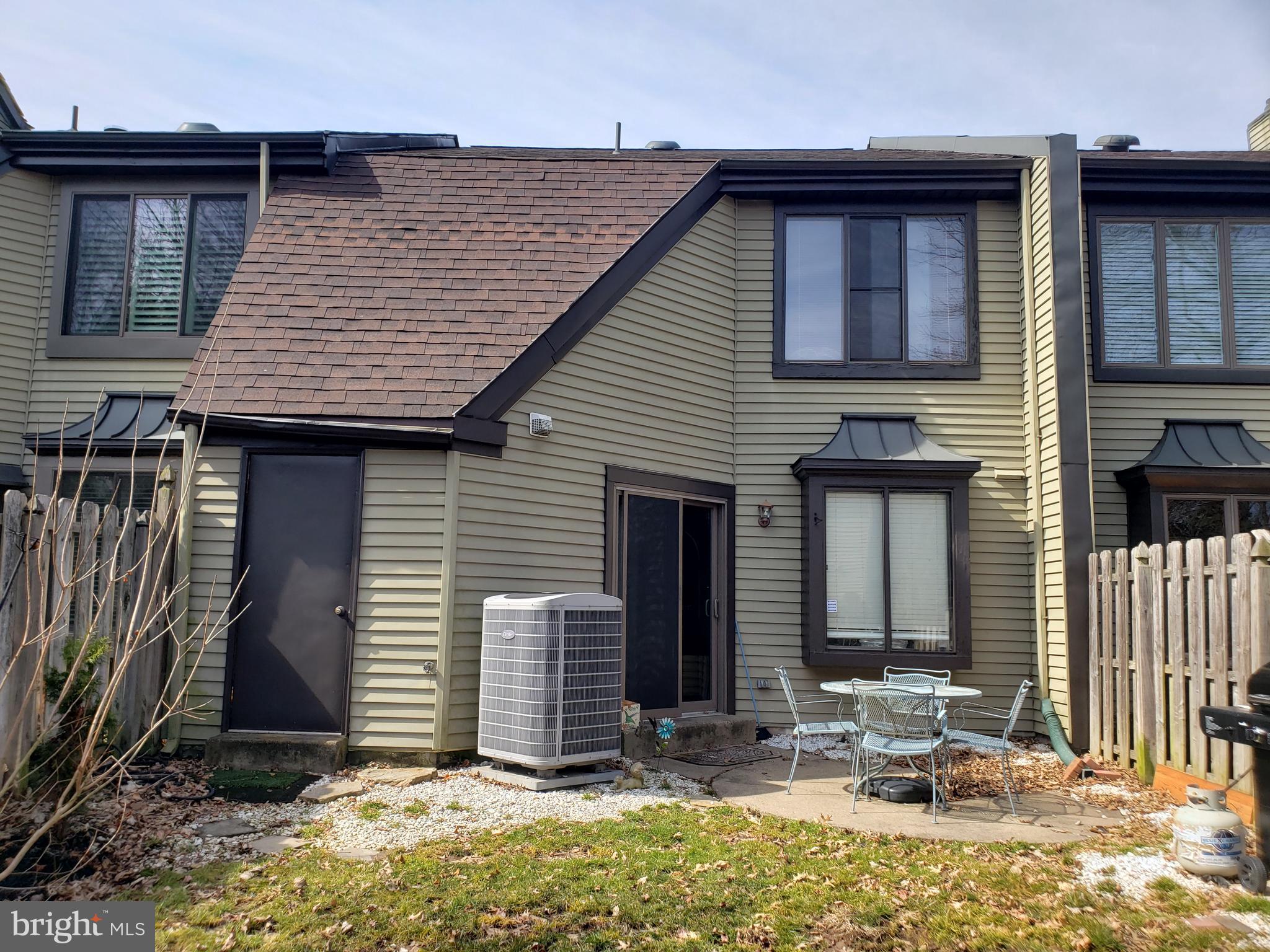 HEADLEY TRACE - Residential