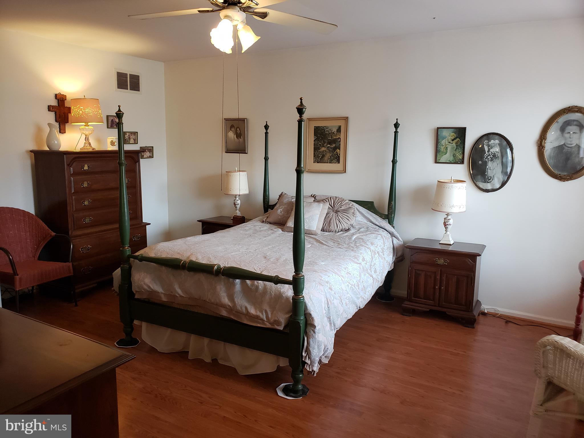 HEADLEY TRACE - Residential