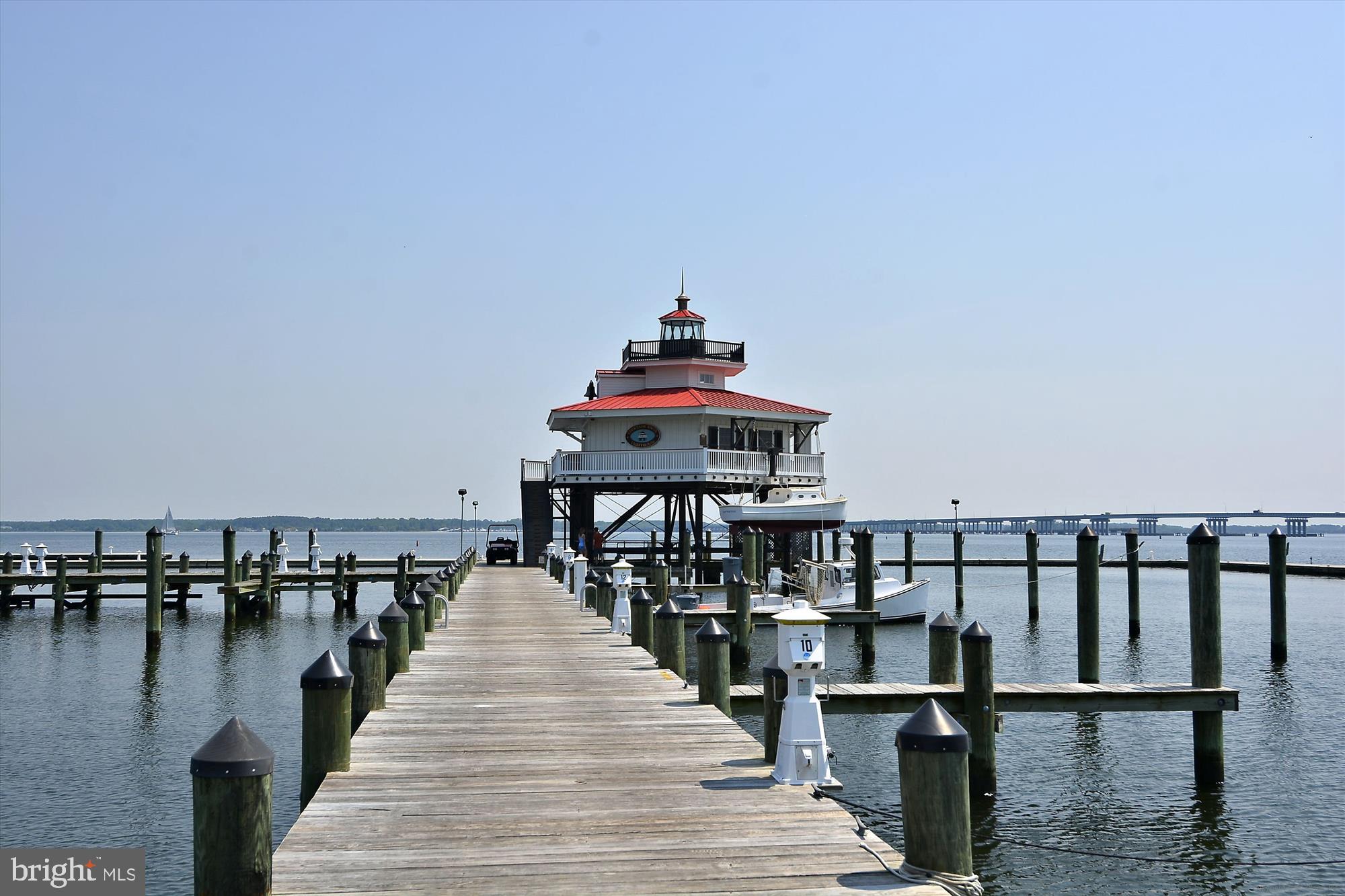 DEEP HARBOR - Residential