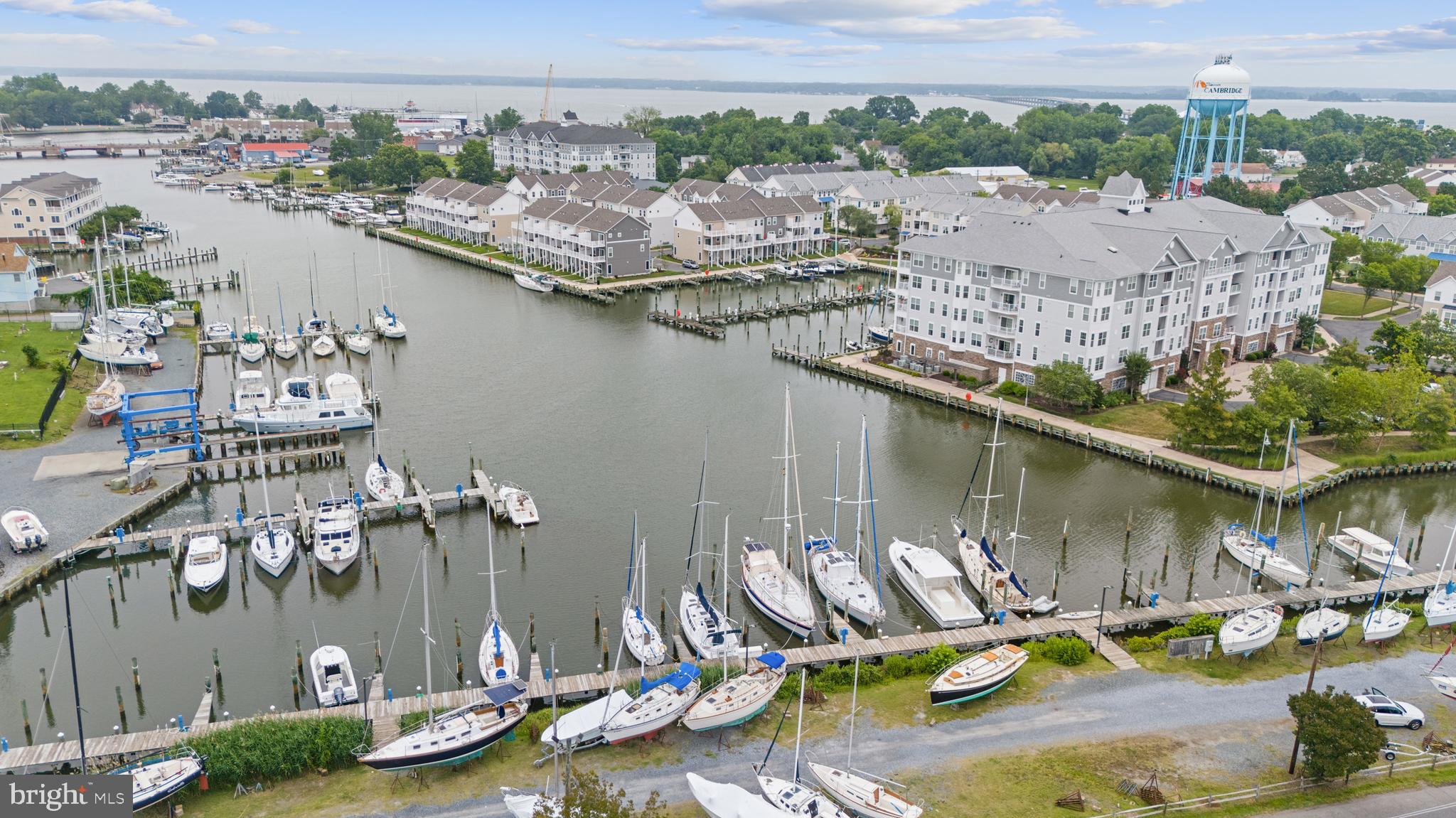 DEEP HARBOR - Residential