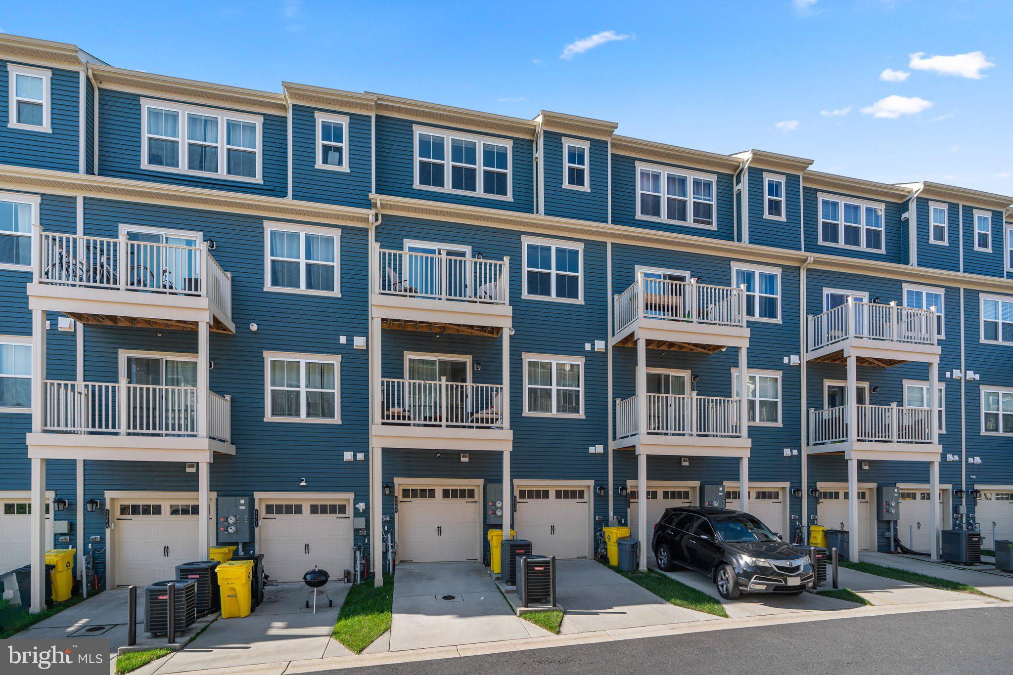 PARKSIDE - Residential