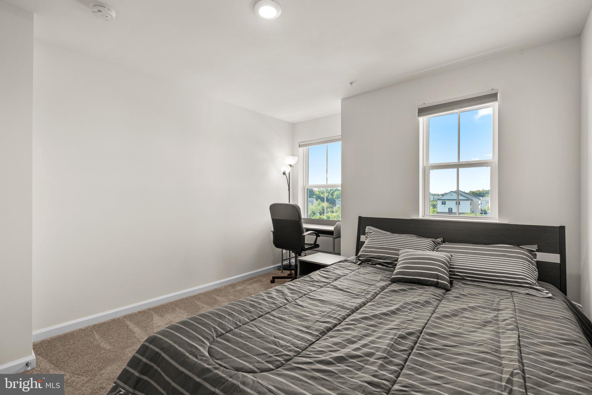 PARKSIDE - Residential