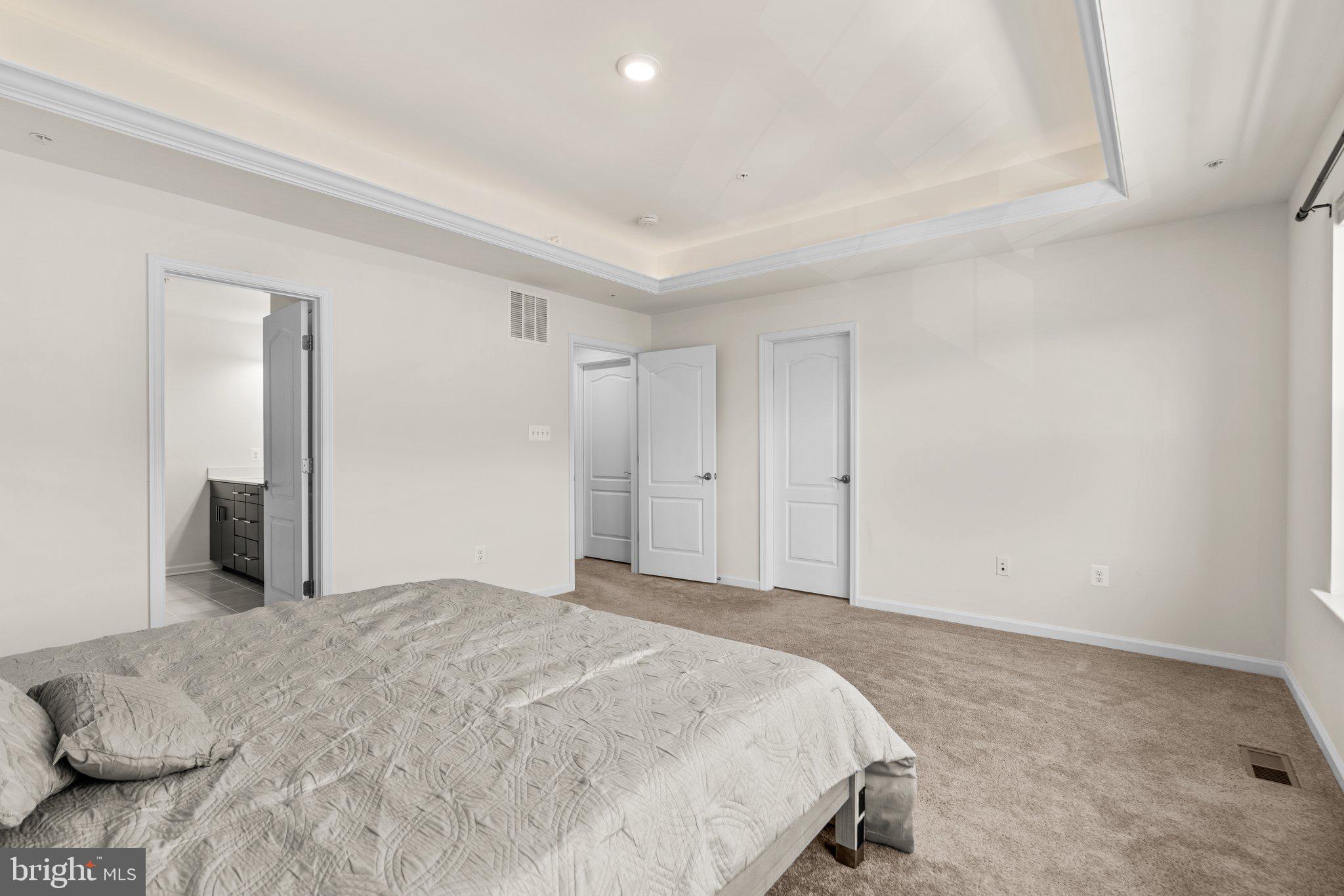 PARKSIDE - Residential