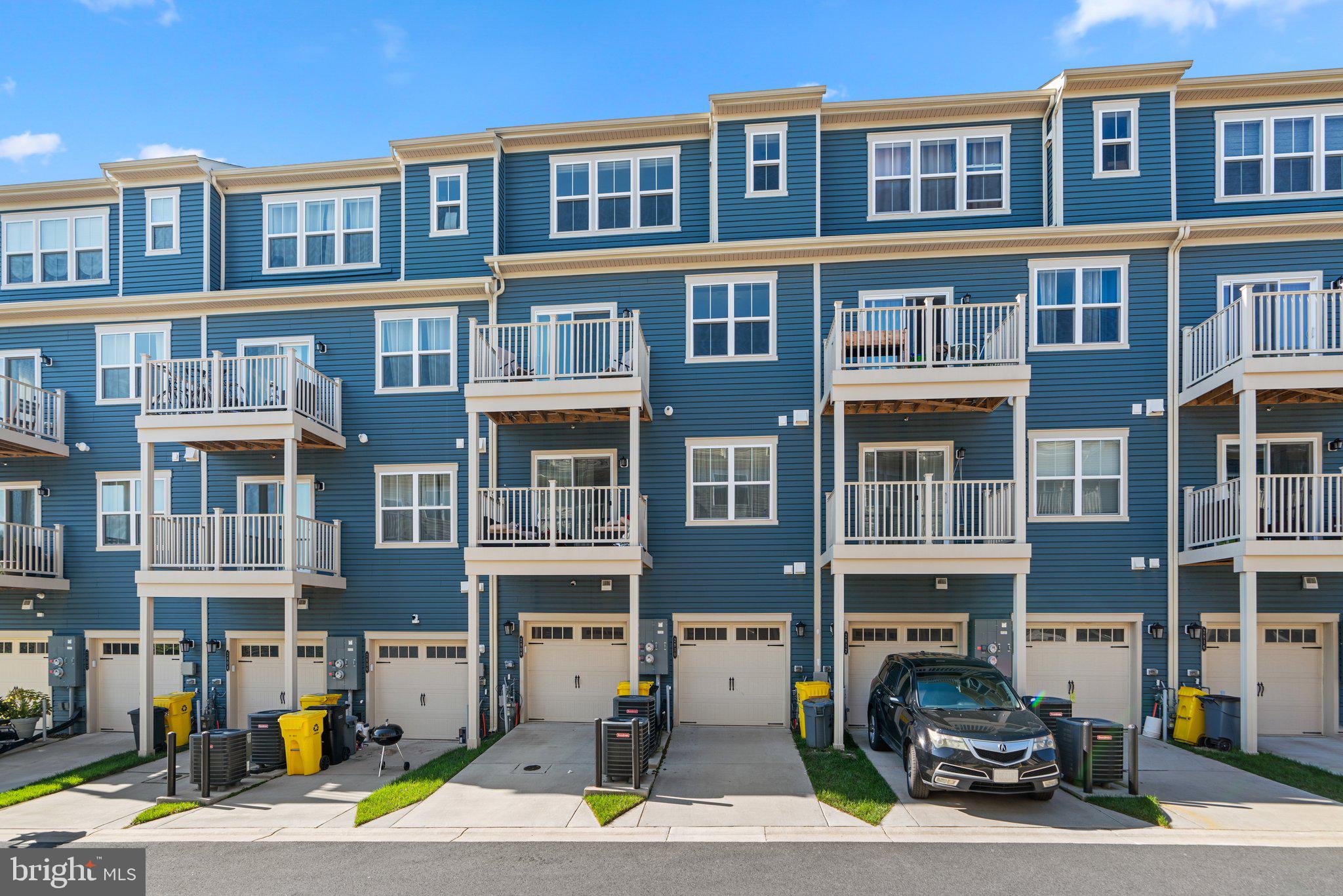 PARKSIDE - Residential