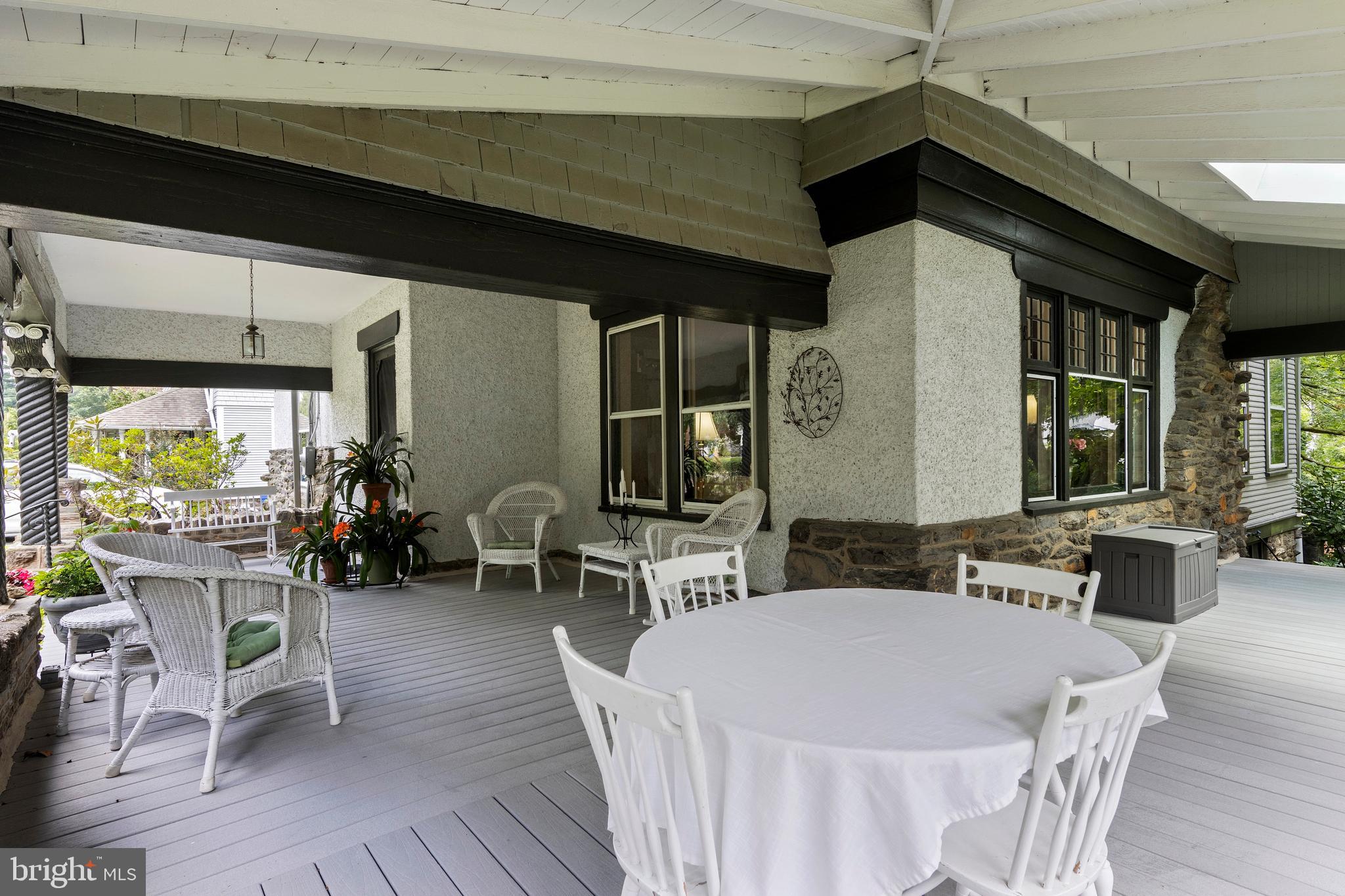 SOUTH WAYNE - Residential