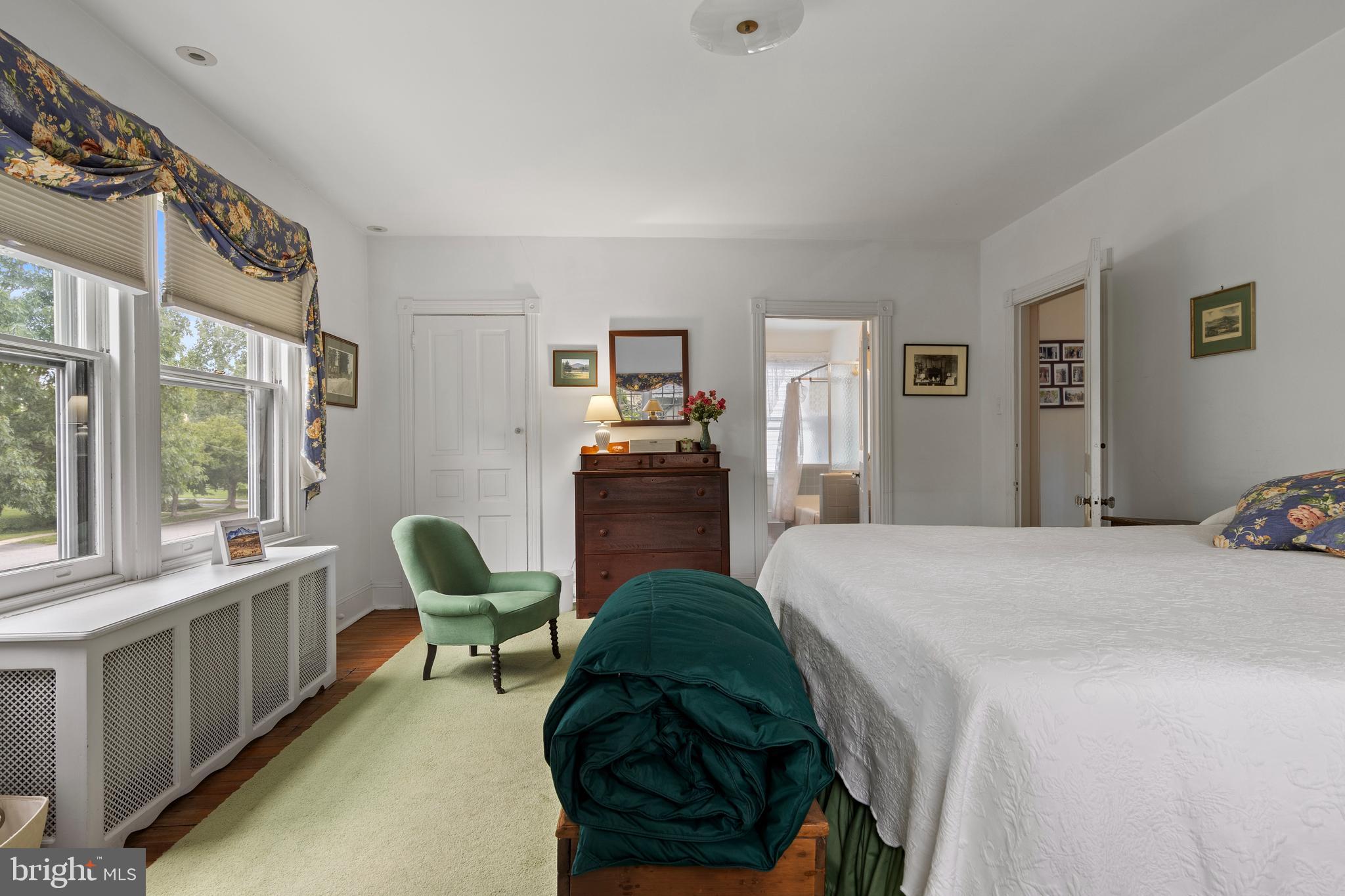 SOUTH WAYNE - Residential