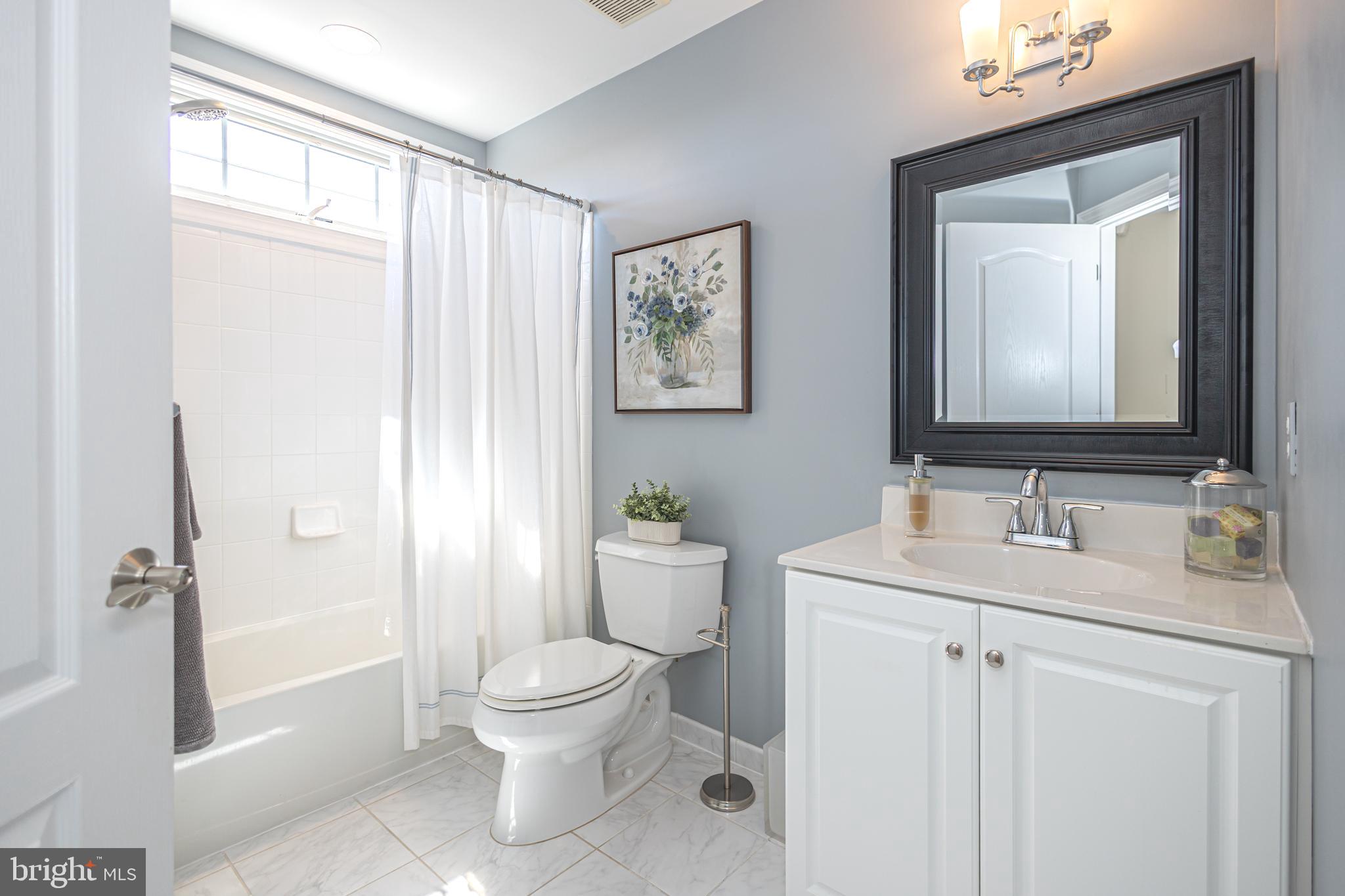 LEDERACH GOLF FAIRWY - Residential