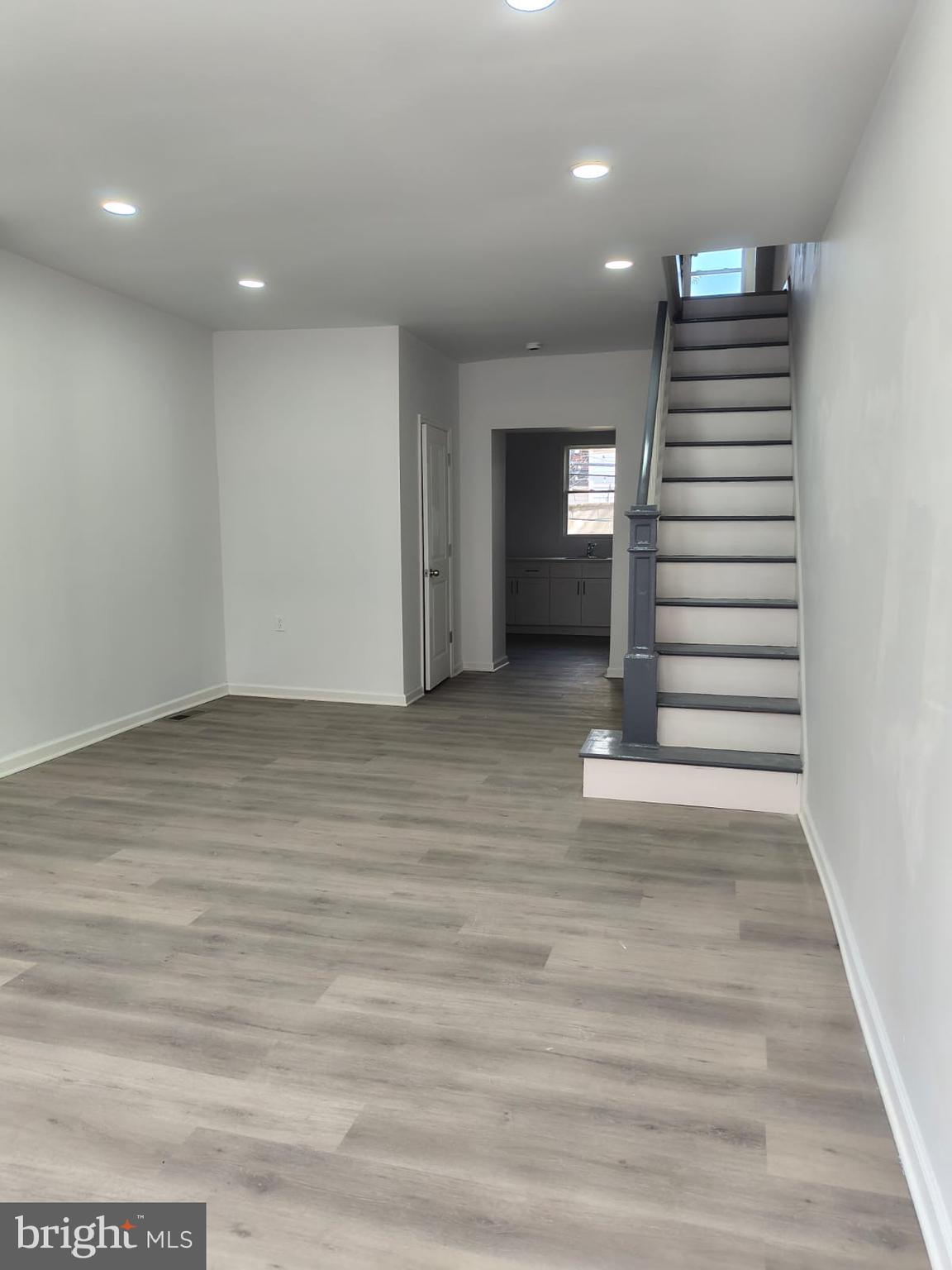 2227 EARP STREET