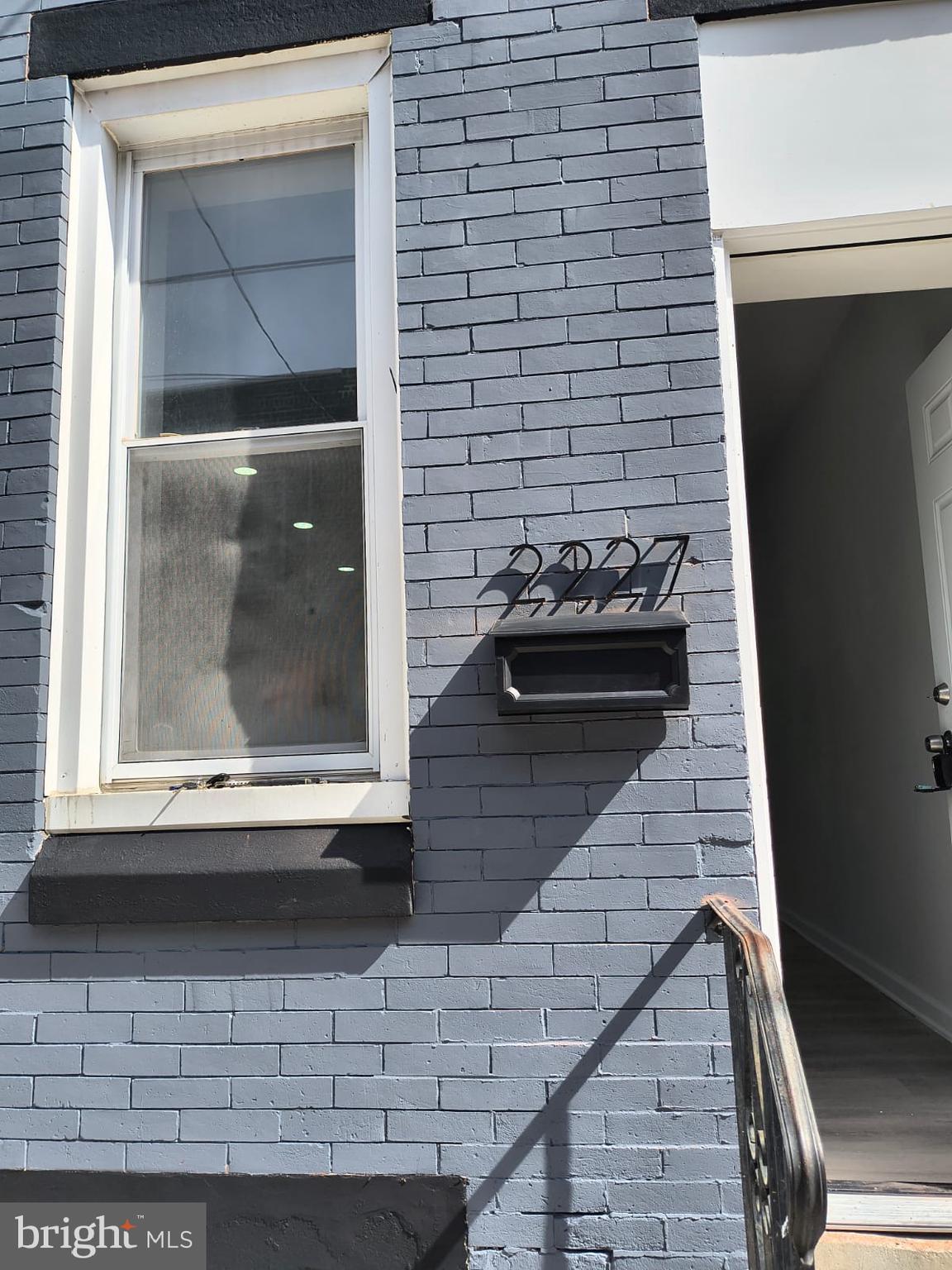 2227 EARP STREET