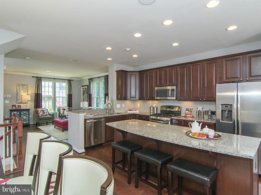 WATERFORD HILLS - Residential