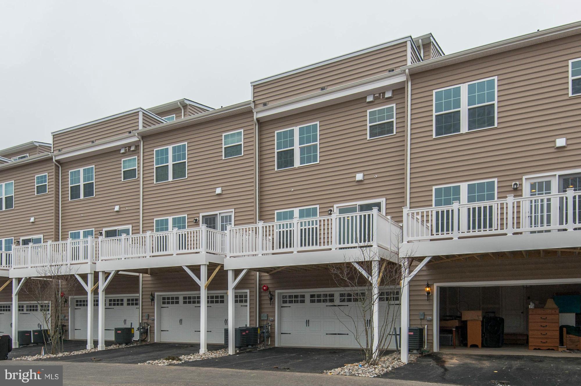 WATERFORD HILLS - Residential