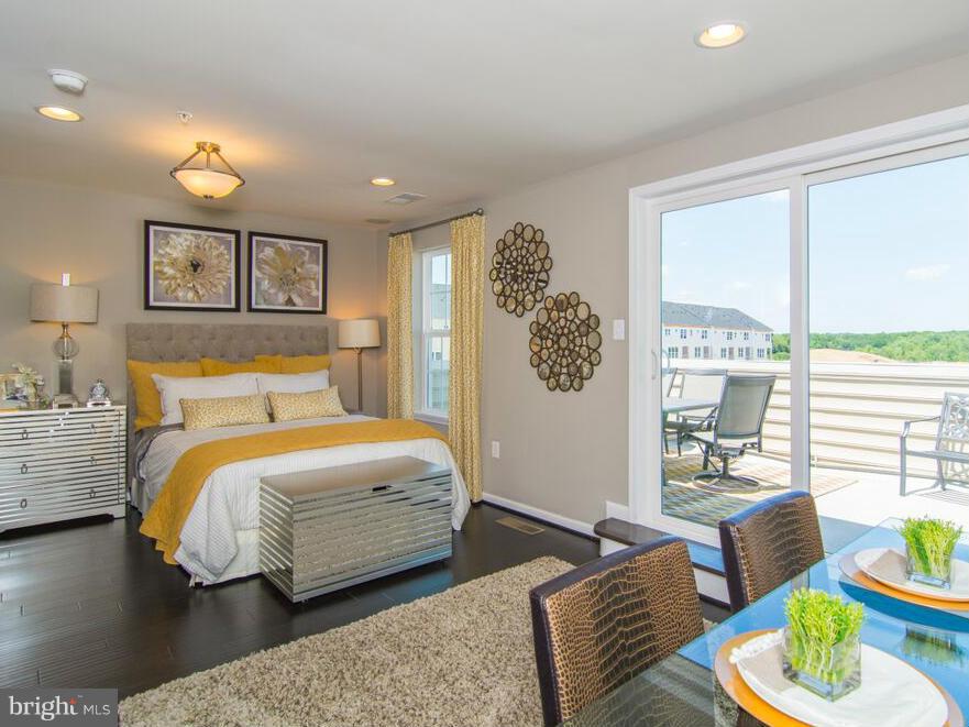 WATERFORD HILLS - Residential