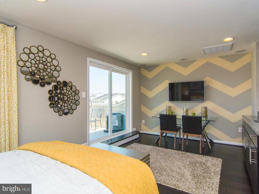 WATERFORD HILLS - Residential