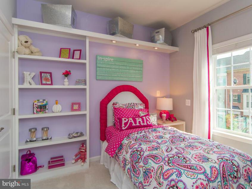 WATERFORD HILLS - Residential