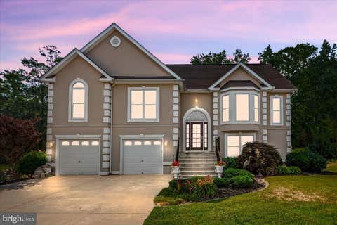 Homes For Sale - 302 Forest Avenue<br/> COLONIAL BEACH, VA 22443
