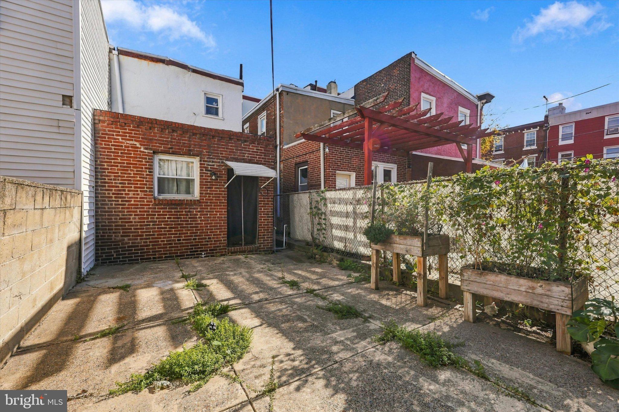 2430 E DAUPHIN STREET