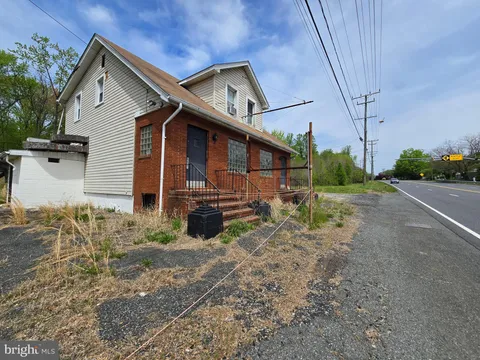 MLS: MDBC2121682
