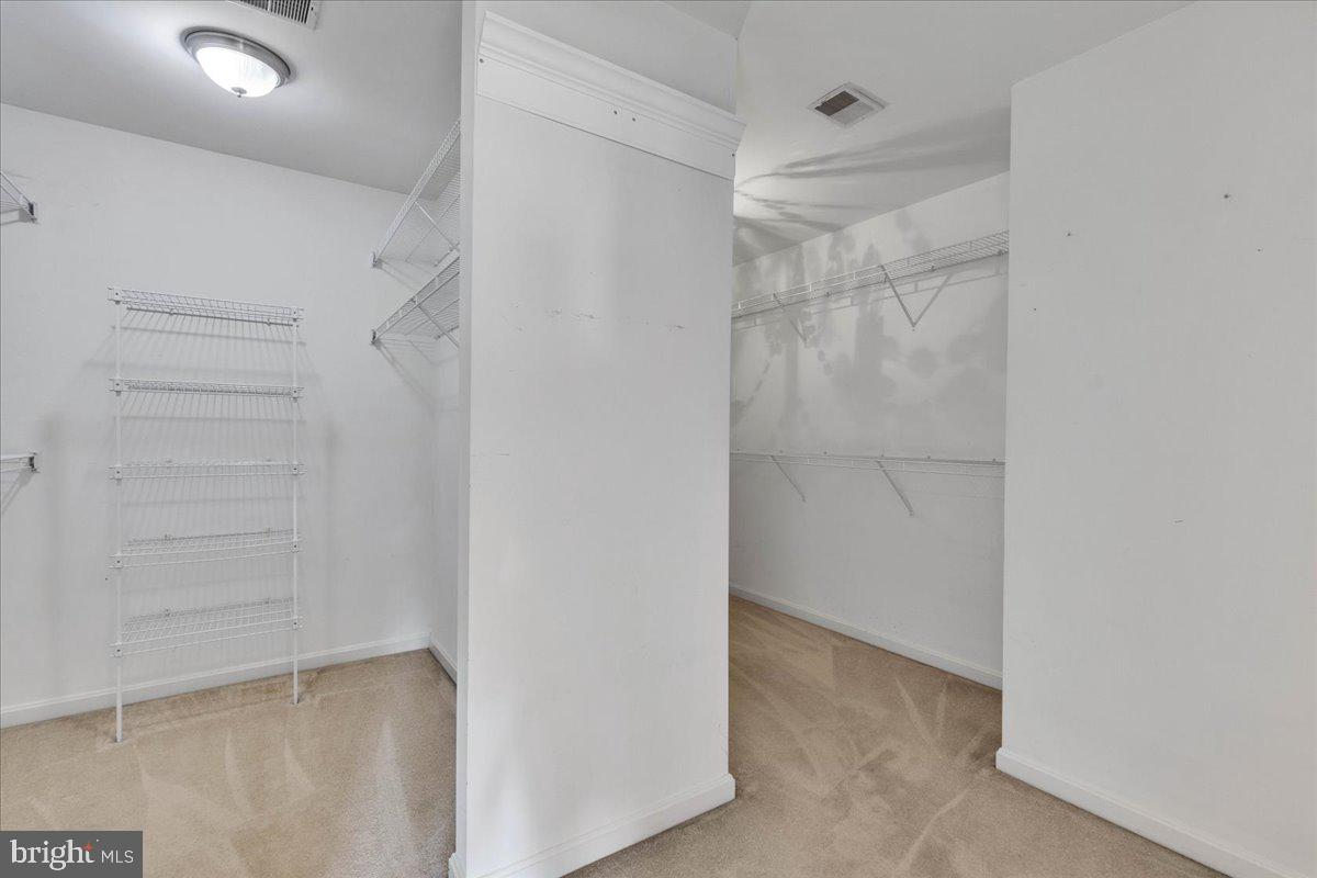 SARATOGA HUNT - Residential Lease