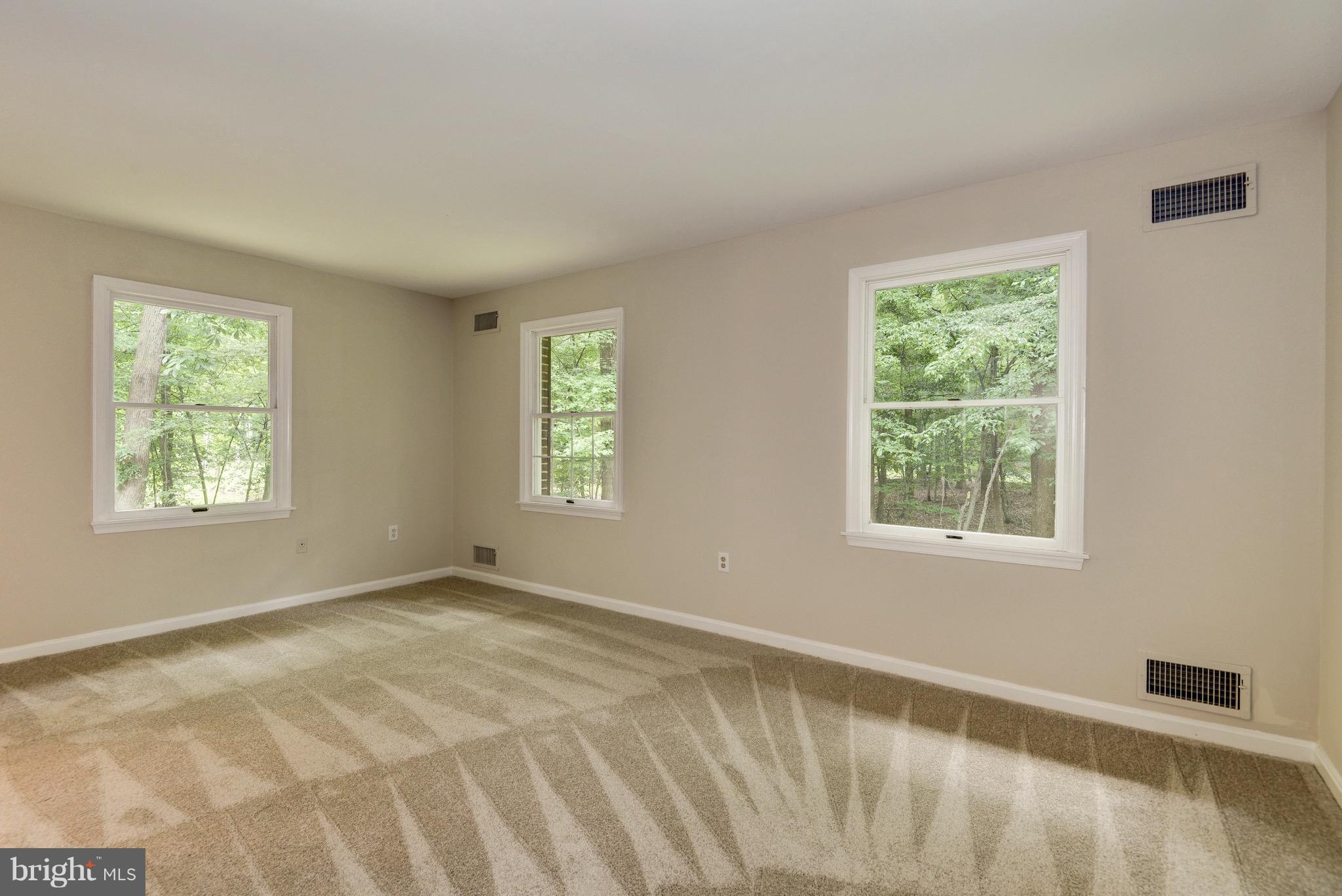 HARBOR HILLS - Residential