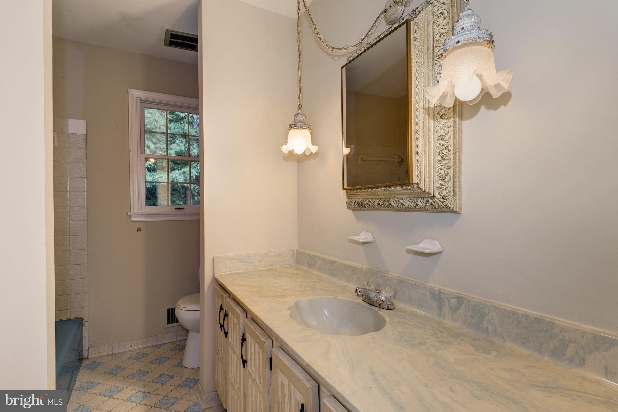 HARBOR HILLS - Residential