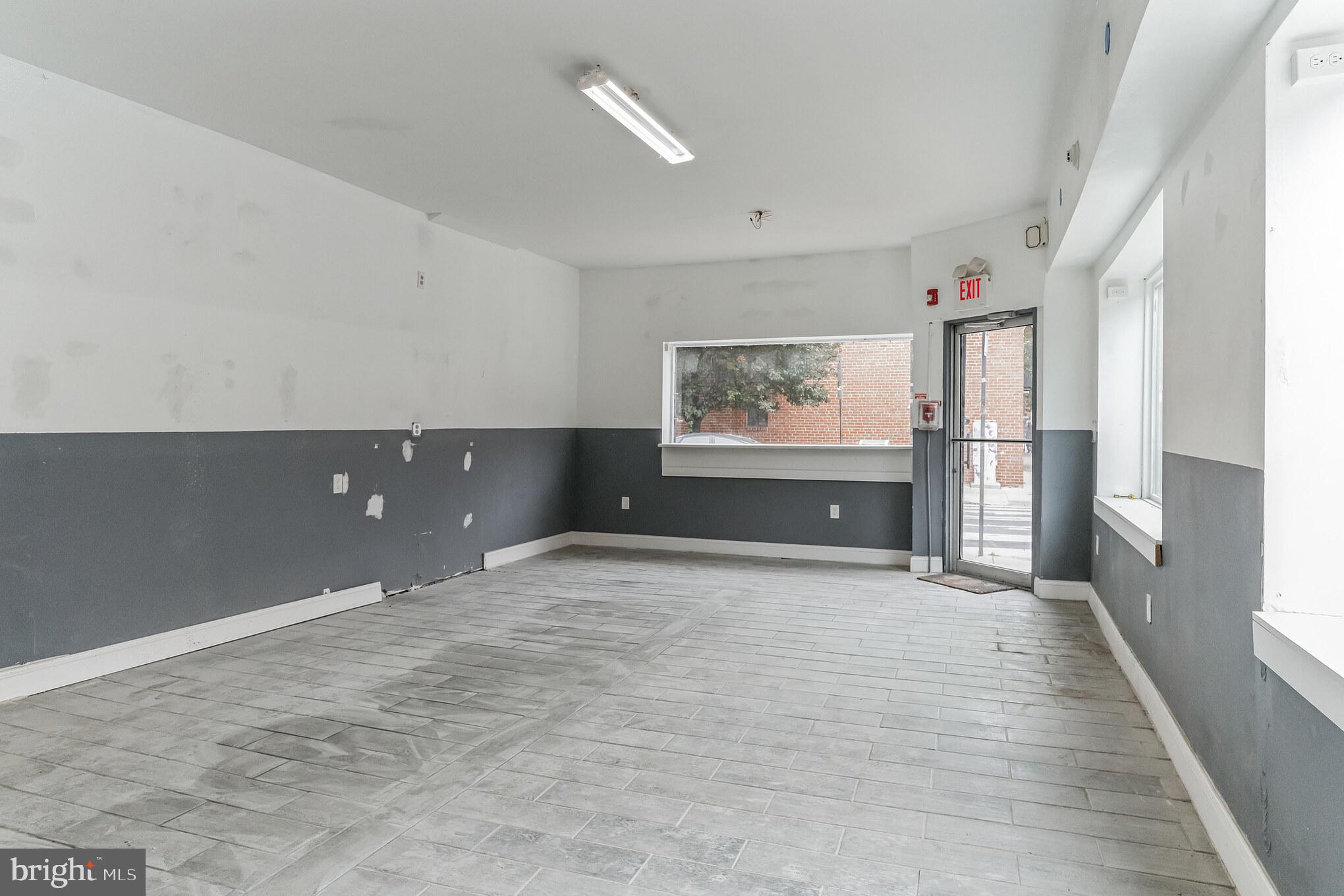 SOUTH STREET - Commercial Lease