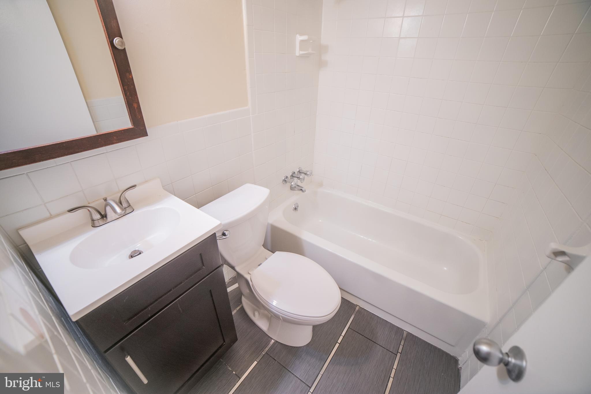 SOUTH STREET - Commercial Lease