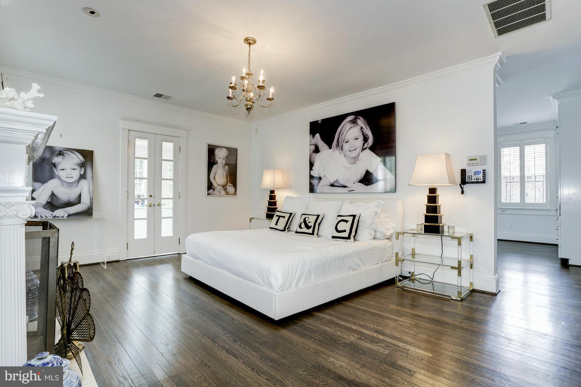 CLEVELAND PARK - Residential