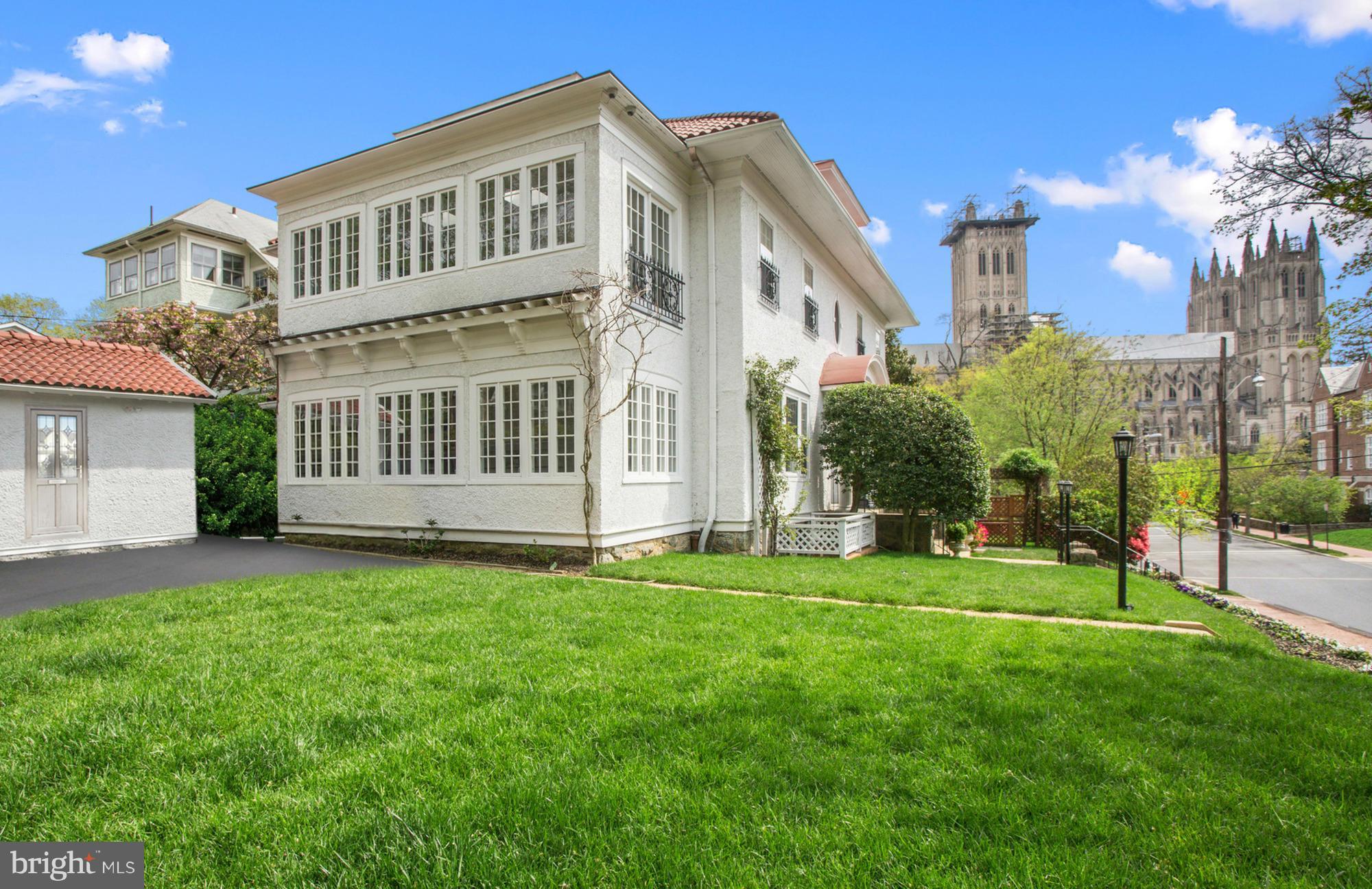 CLEVELAND PARK - Residential
