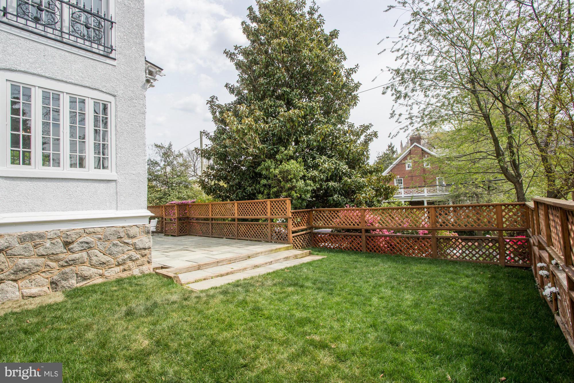 CLEVELAND PARK - Residential