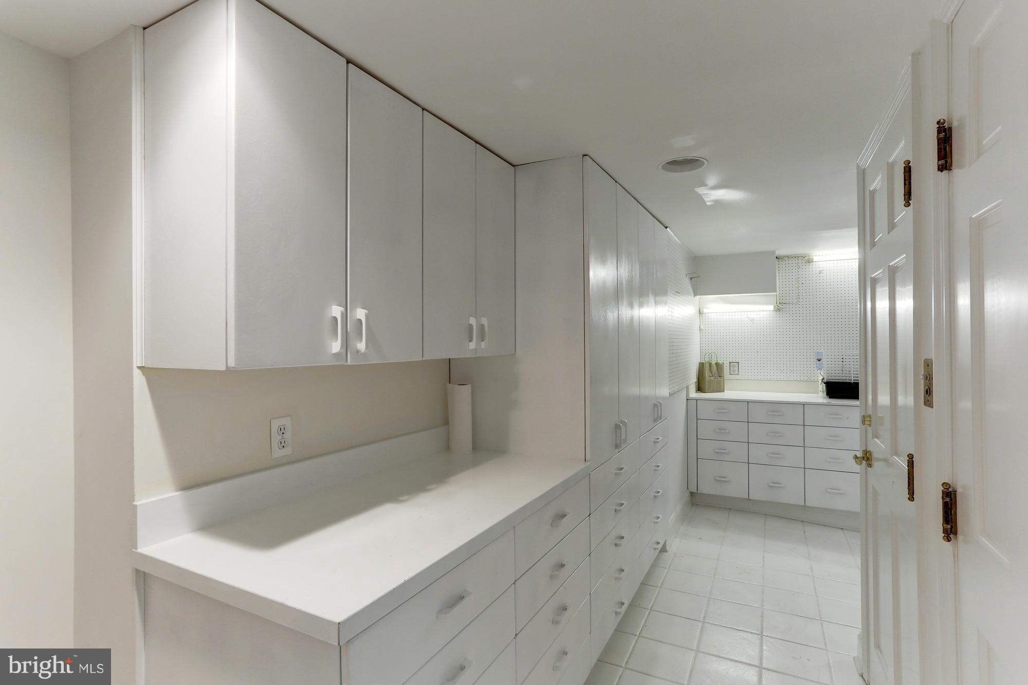 CLEVELAND PARK - Residential