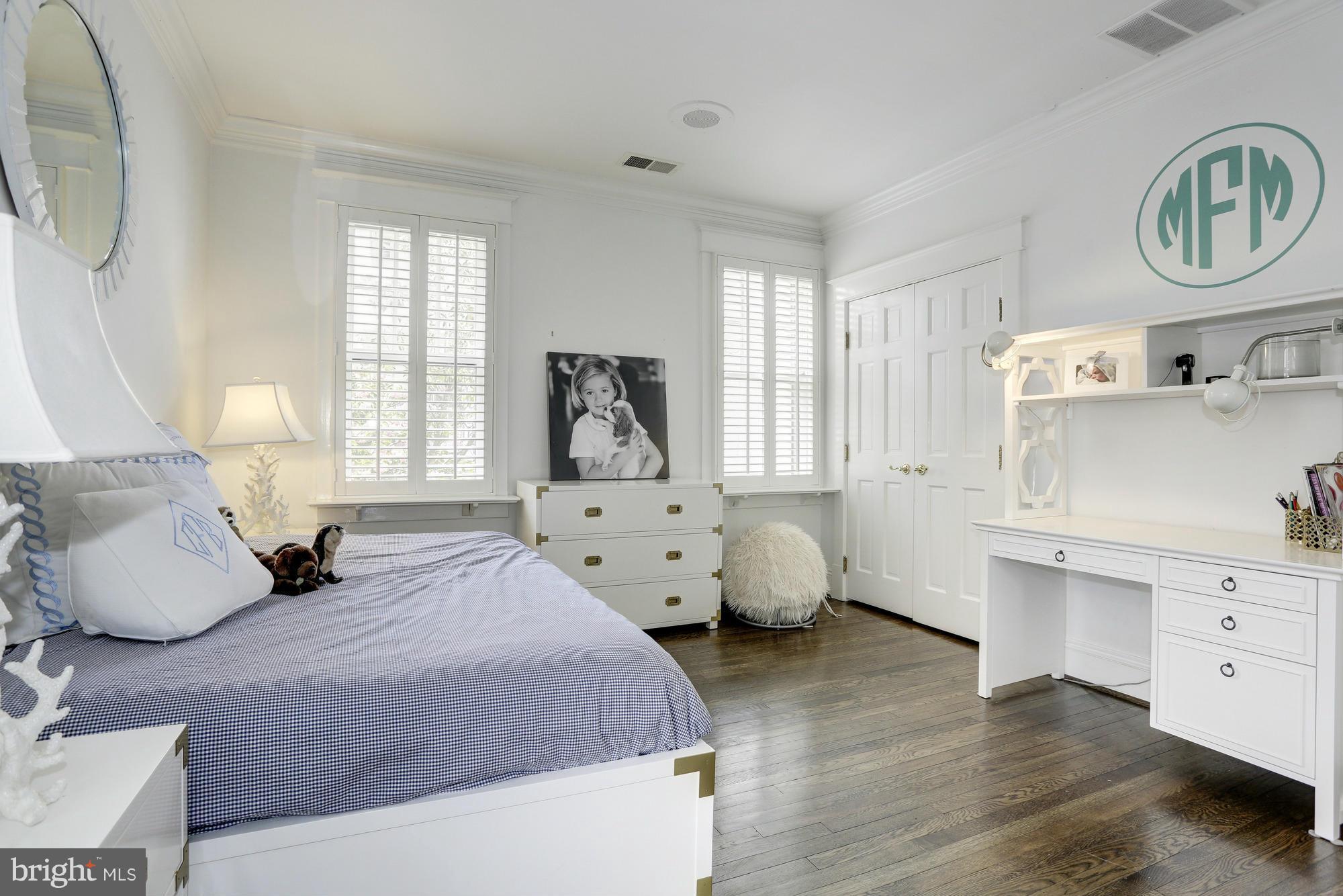 CLEVELAND PARK - Residential