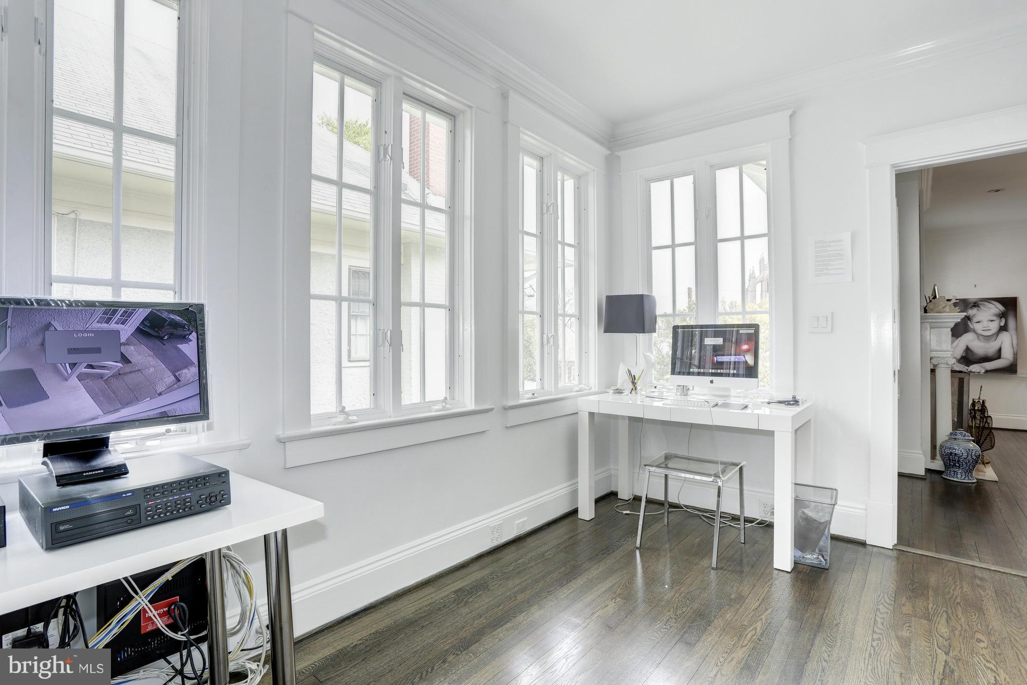 CLEVELAND PARK - Residential