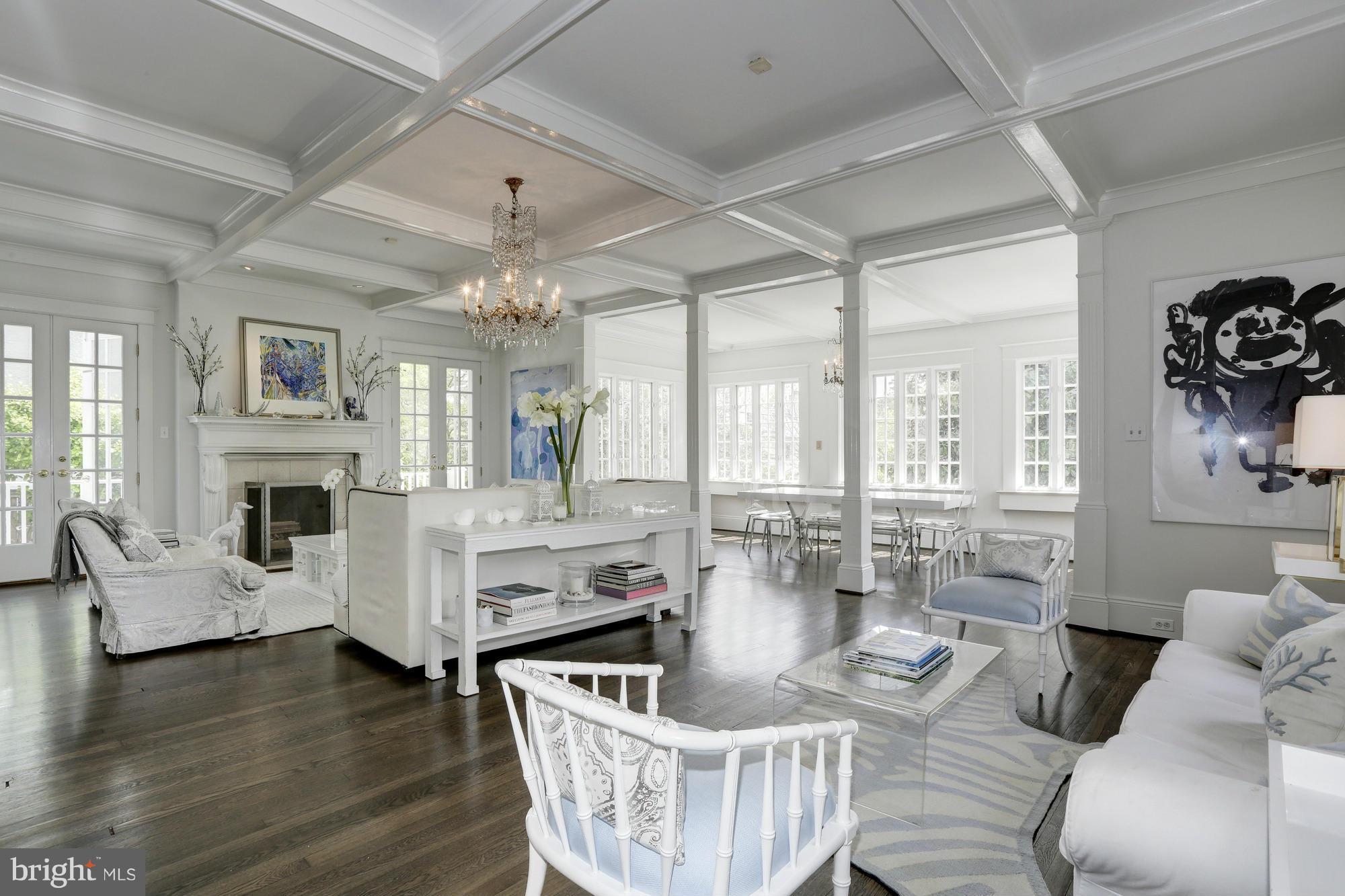 CLEVELAND PARK - Residential