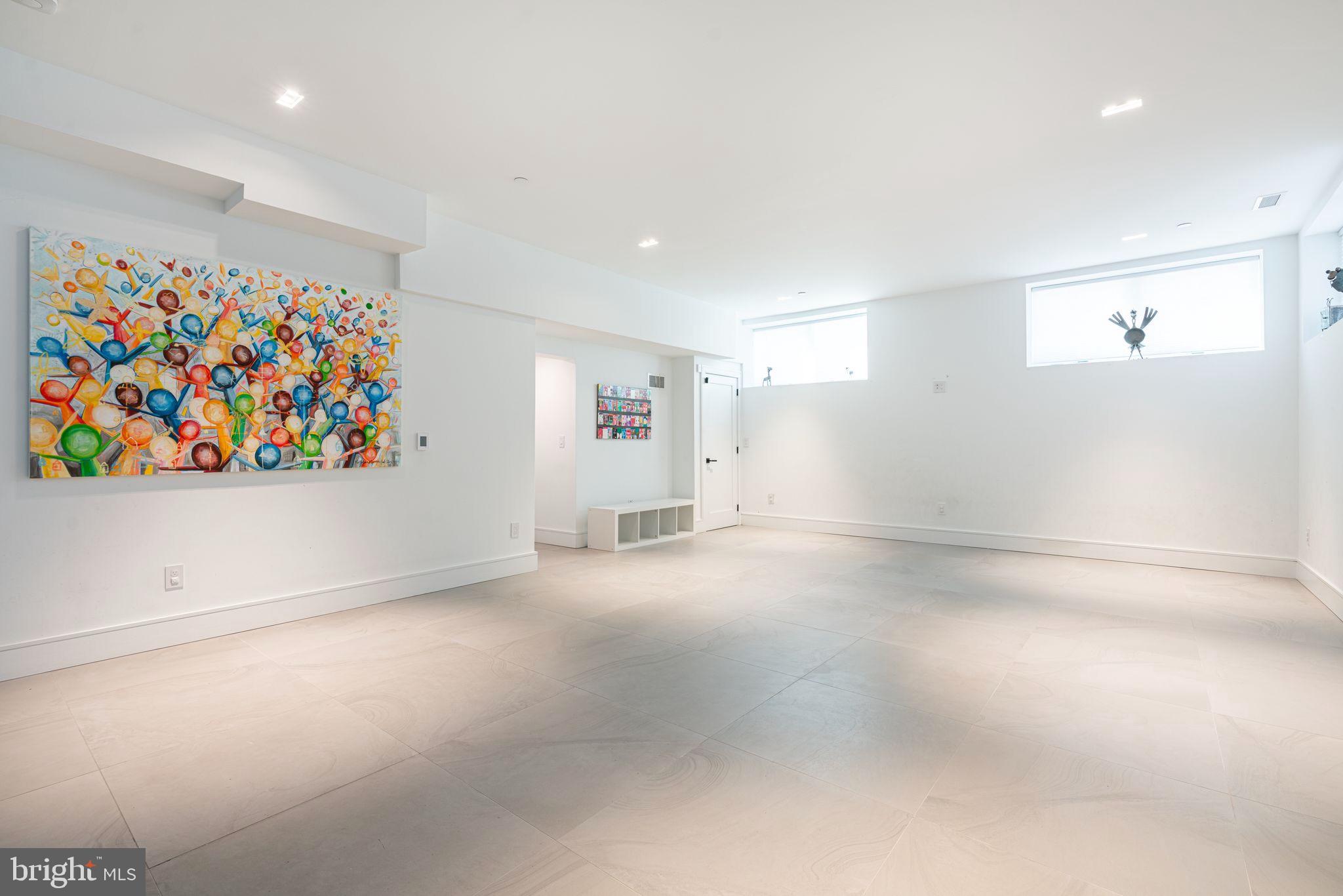 GRADUATE HOSPITAL - Residential