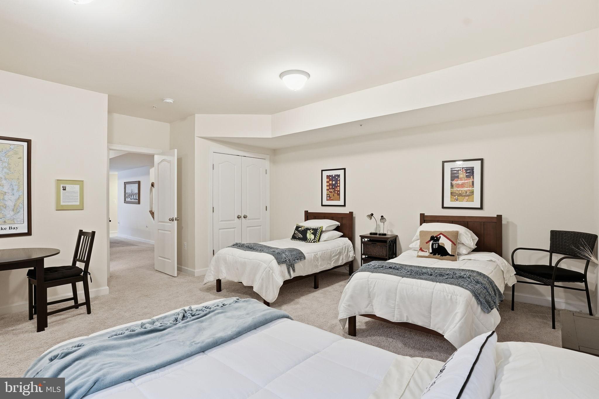 SOUTHPOINTE - Residential