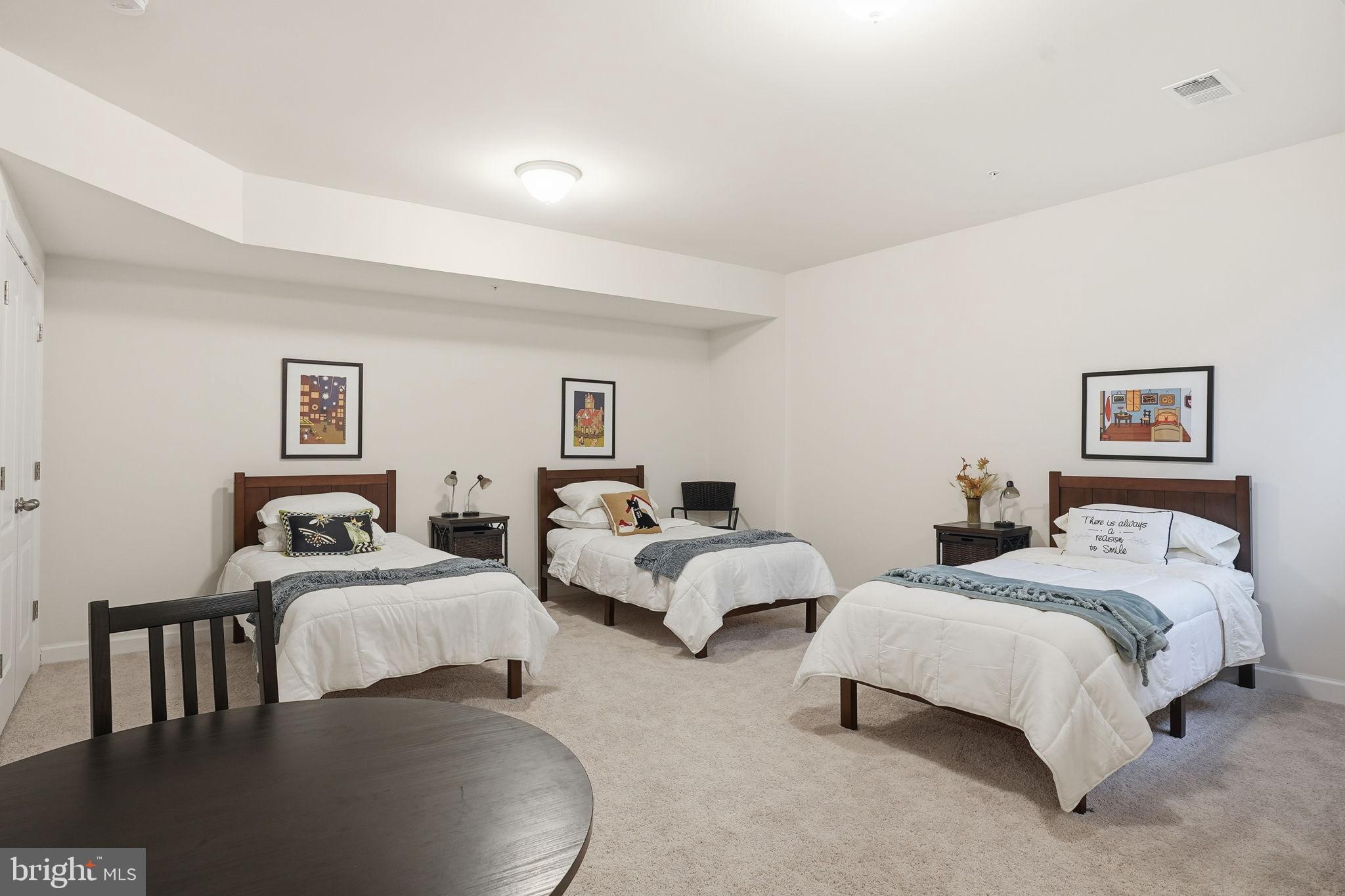 SOUTHPOINTE - Residential