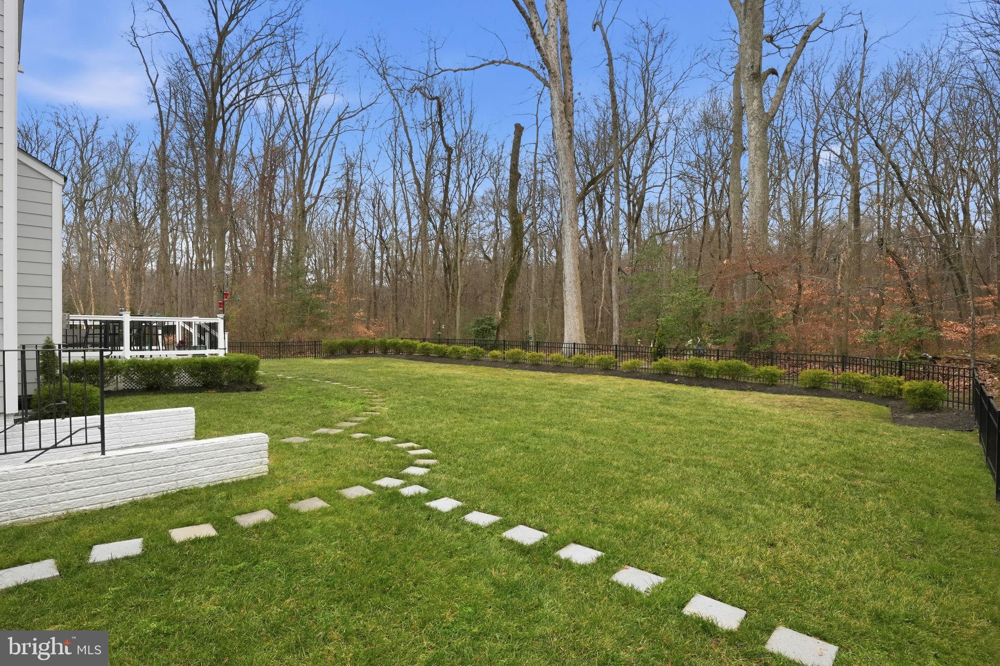 SOUTHPOINTE - Residential