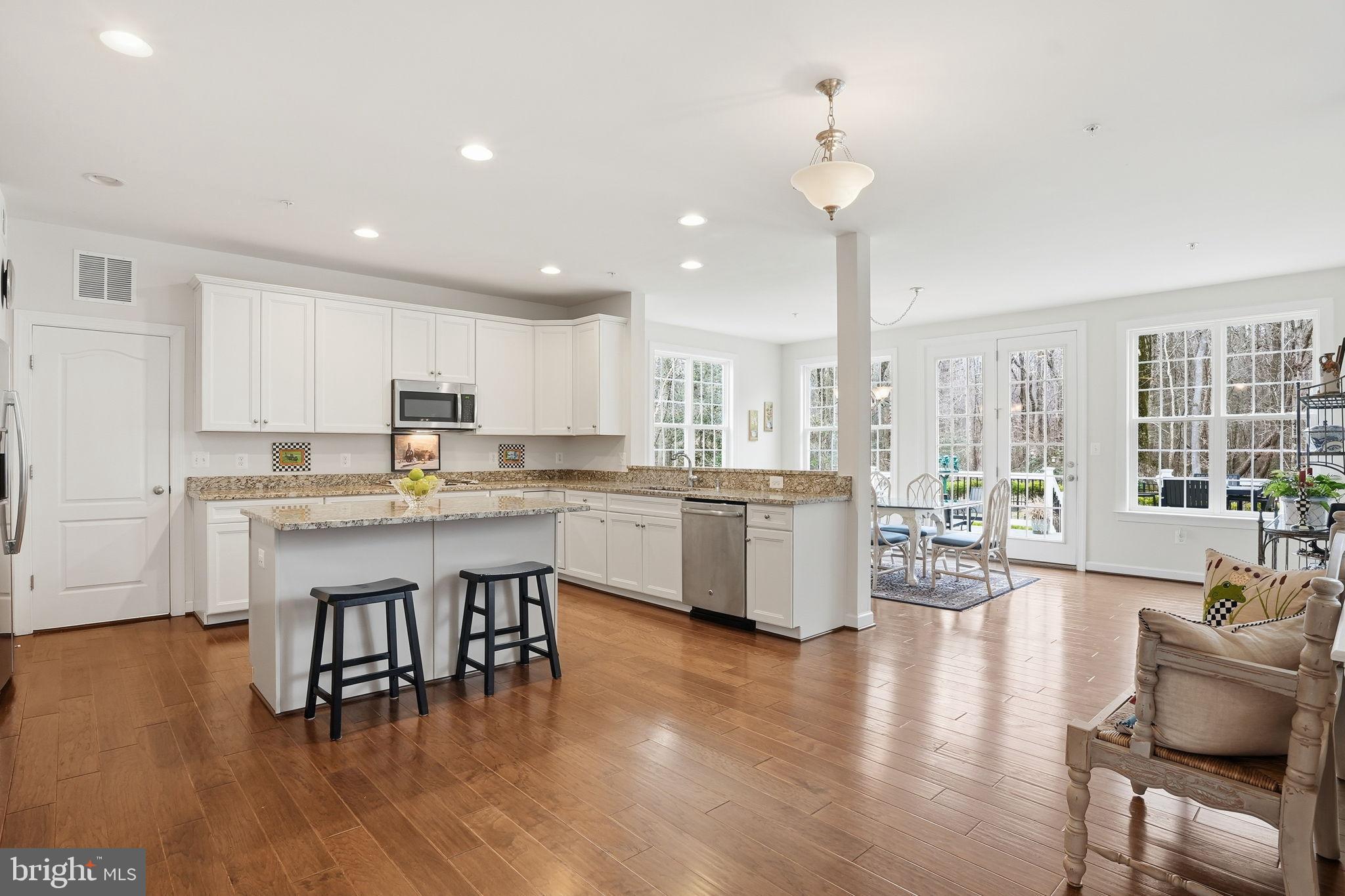 SOUTHPOINTE - Residential