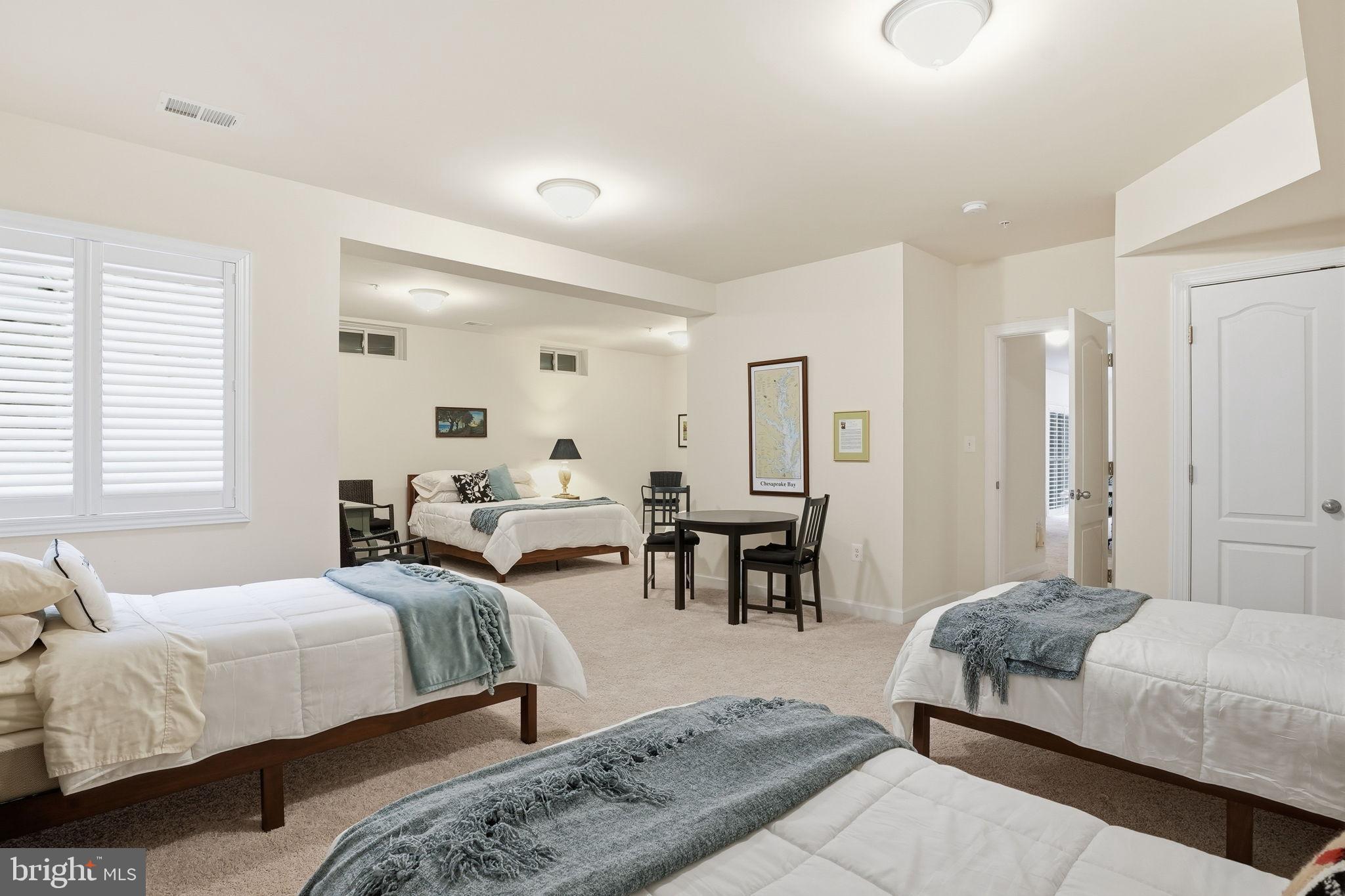 SOUTHPOINTE - Residential